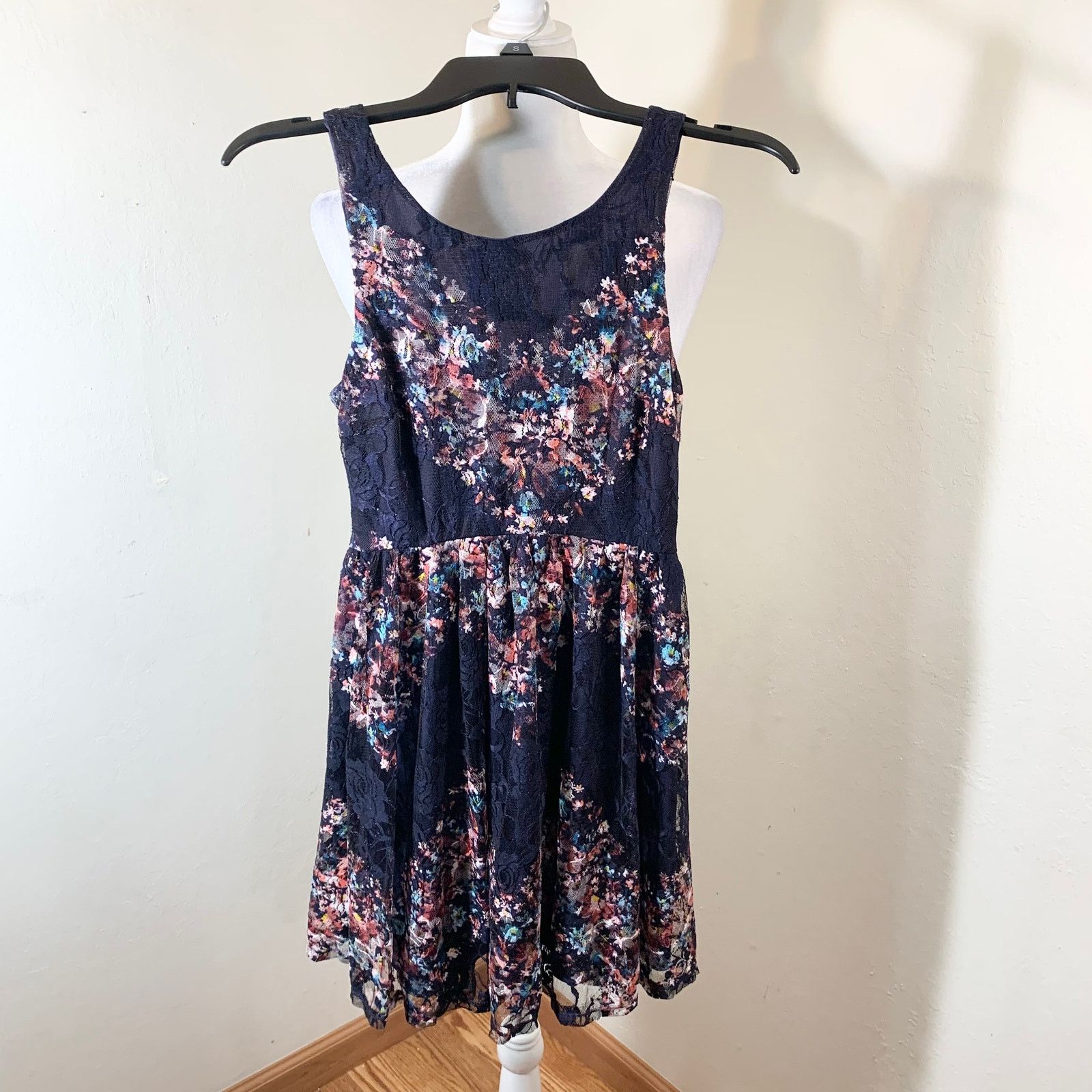 Other Love, Fire Women Lace Dress size S Size S / US 4 / IT 40 - 1 Thumbnail