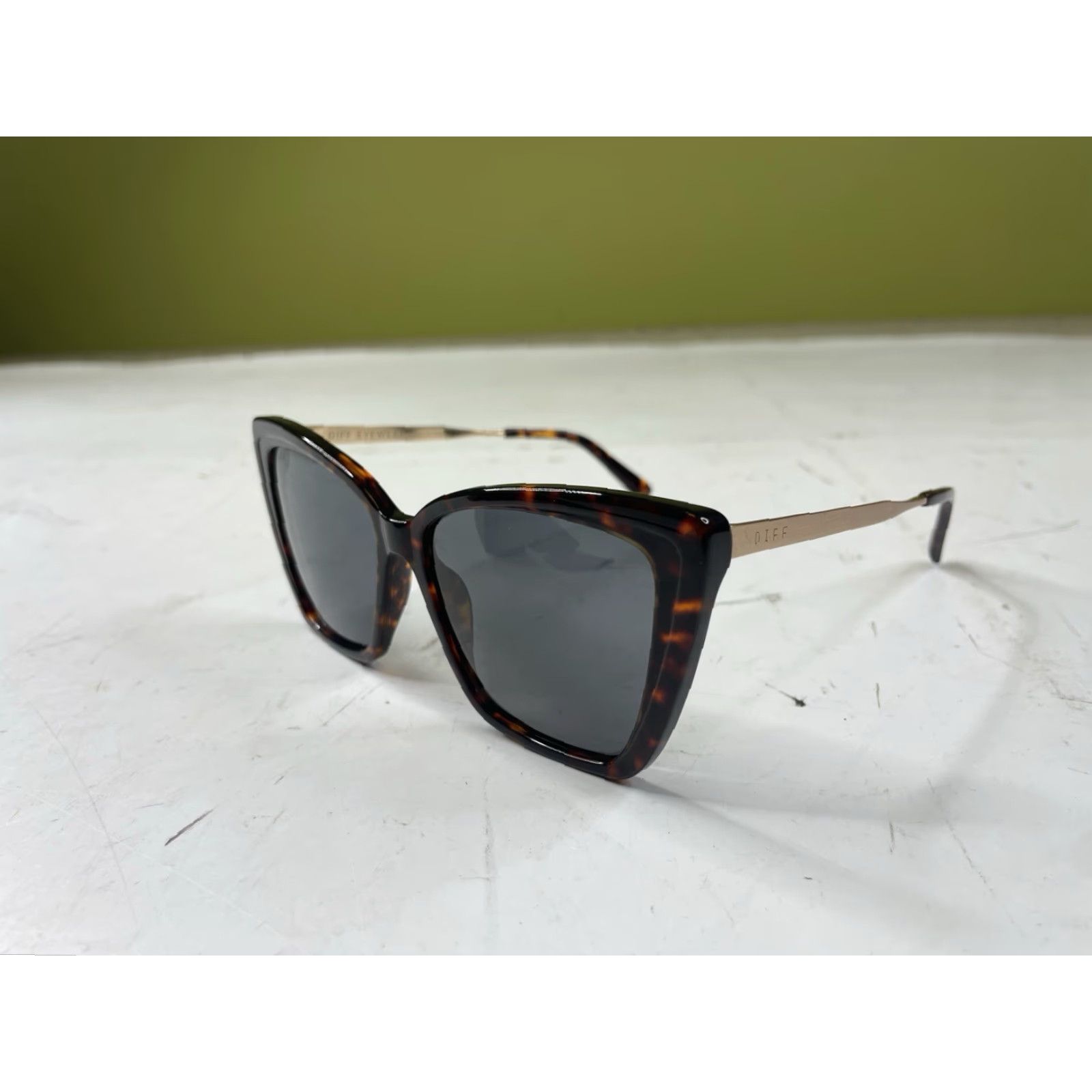 Frame DIFF Eyewear Sunglasses Becky II LT-BG30 Cat Eye Tortoise Frame Brown Polarized UV 400 Womens Sunglasses Size ONE SIZE - 6 Thumbnail