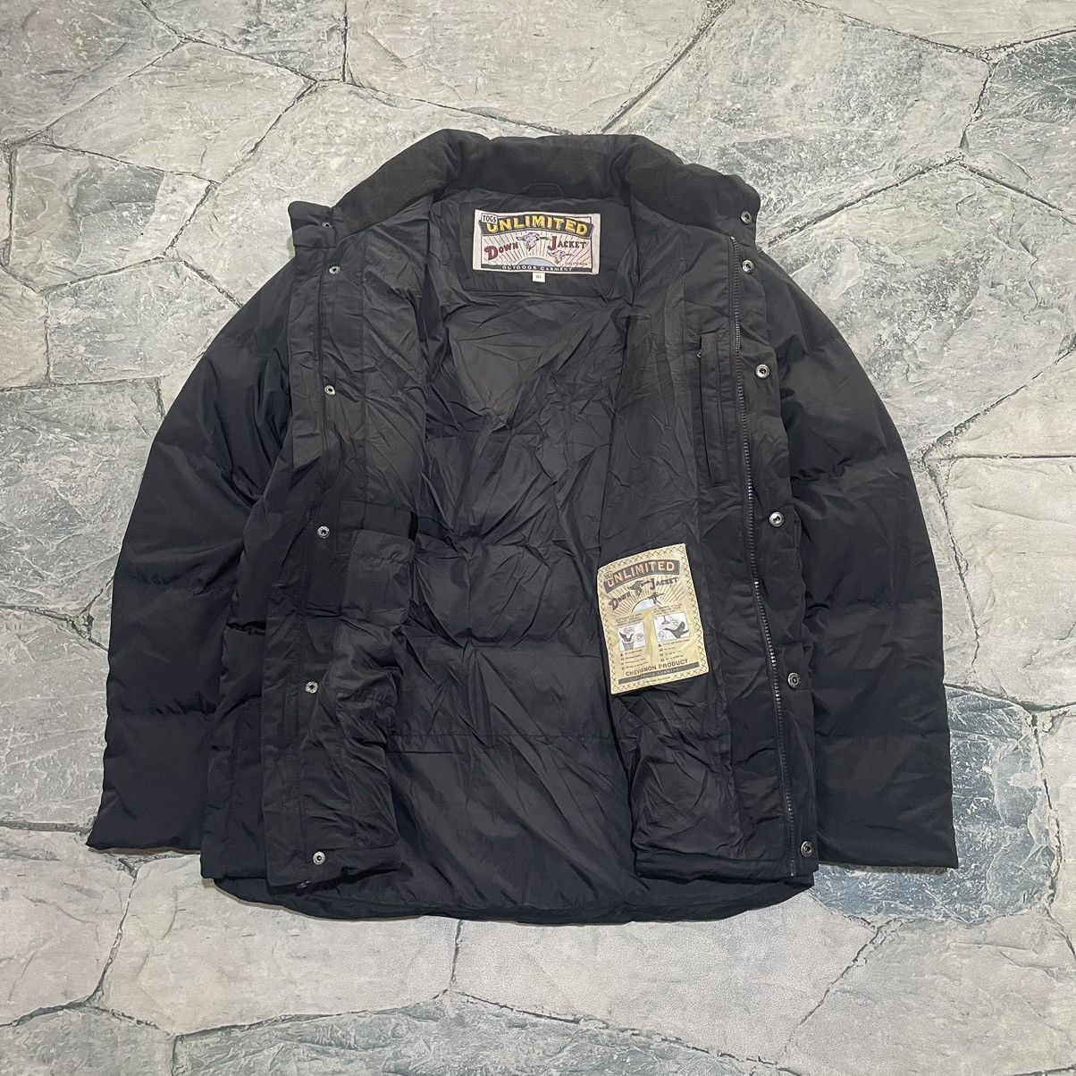 Chevignon × Vintage Vintage Chevignon Togs Puffer Jacket Down Boxy Cropped Short Size US L / EU 52-54 / 3 - 2 Thumbnail