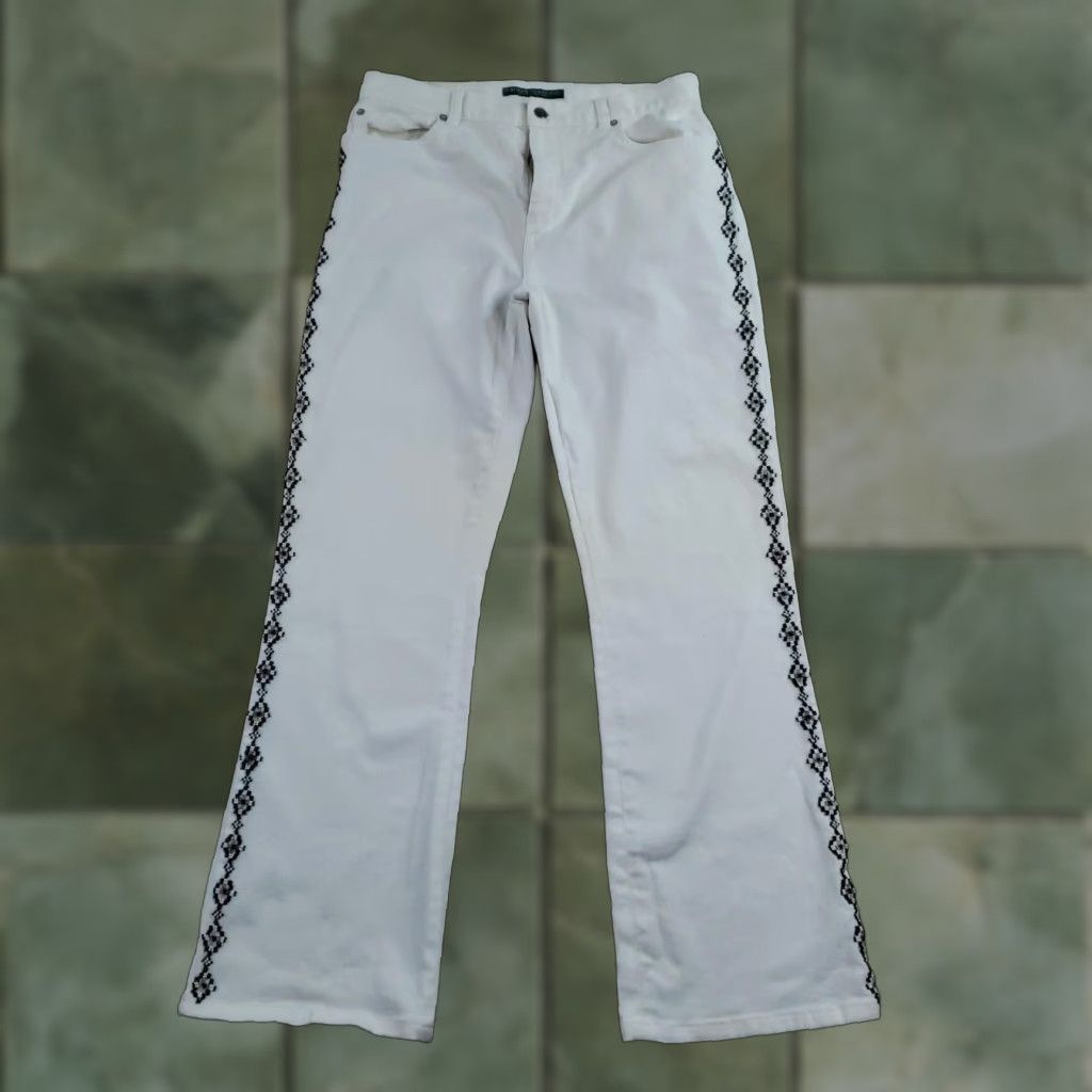 Ralph Lauren Ralph Lauren Jeans Co. Jeans Women 10 White High Rise Beaded Bootcut Shirt? Size 32" / US 10 / IT 46 - 1 Thumbnail