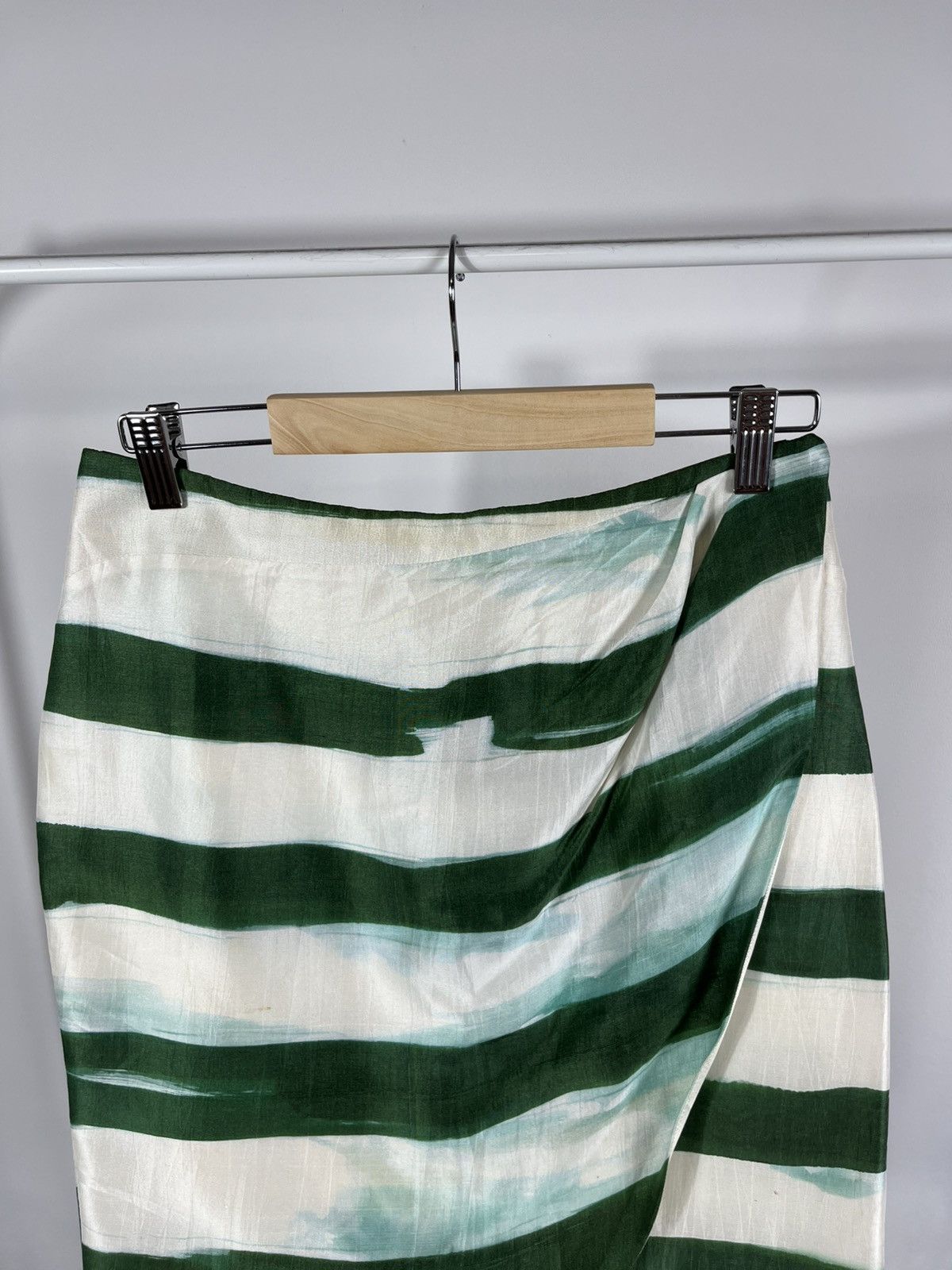Emporio Armani Emporio Armani Women’s Green White Striped Skirt IT 40 Size 27" / US 4 / IT 40 - 6 Thumbnail