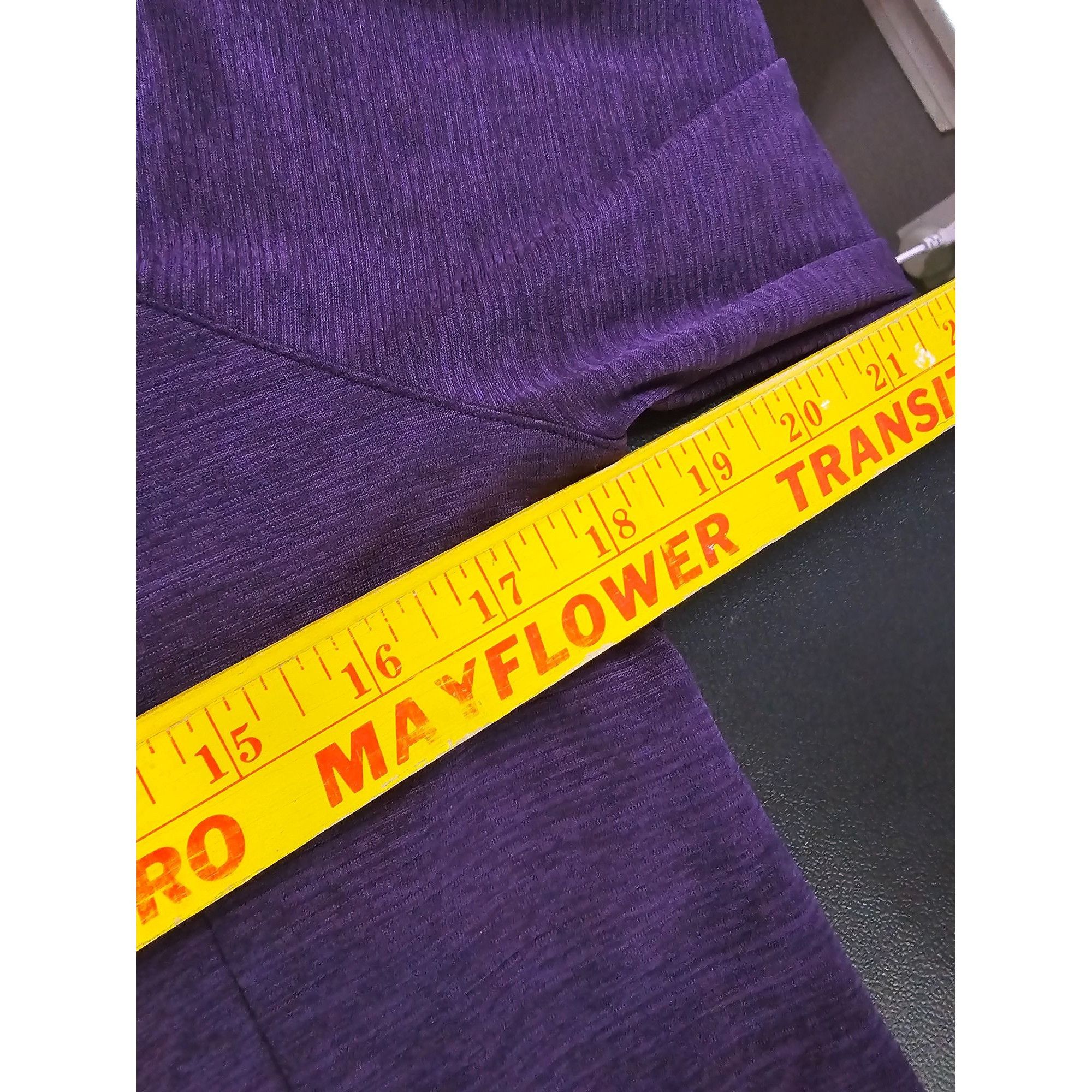 Under Armour Under Armour Women's Fitted 1/4 Zip Pullover Size M Purple Size M / US 6-8 / IT 42-44 - 8 Thumbnail