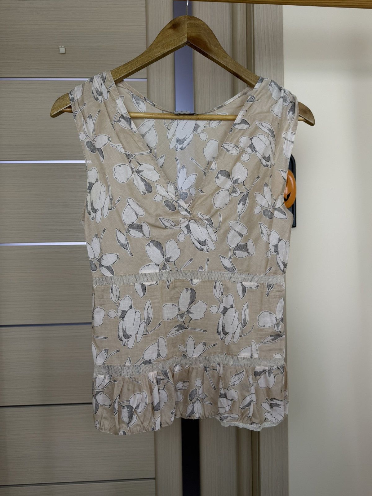 Marni Vintage Marni Floral Print Cotton Tie-Up Detail Blouse Size XS / US 0-2 / IT 36-38 - 3 Thumbnail