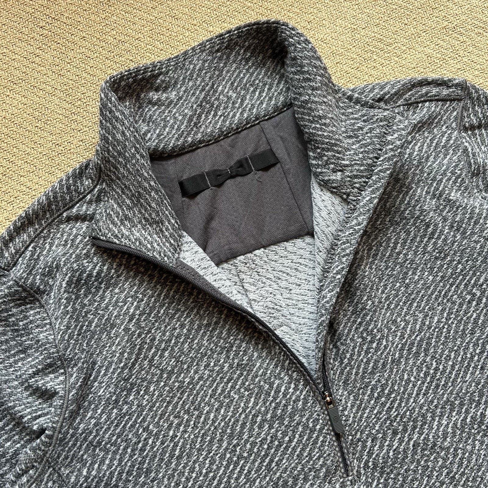 Lululemon Outrun 1/2 Zip Hazy Heather Performance Running Jacket 10 Size L / US 10 / IT 46 - 2 Thumbnail