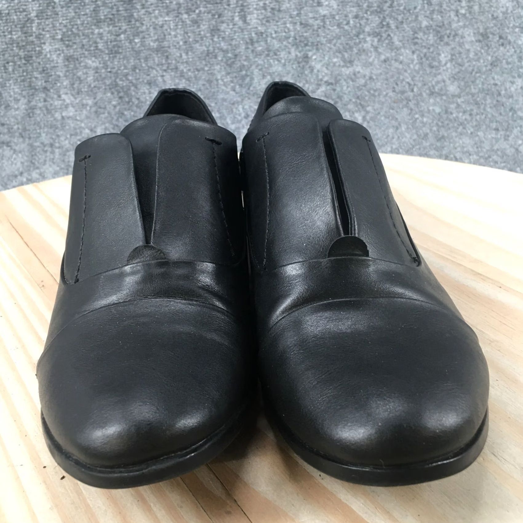 Vintage Baretraps Womens Flats Vikie Slip On Black Faux Leather Low Top Shoes 8.5 M Womens Casual Comfort Flat Slip-On Black Vikie Flats Size M / US 6-8 / IT 42-44 - 6 Thumbnail