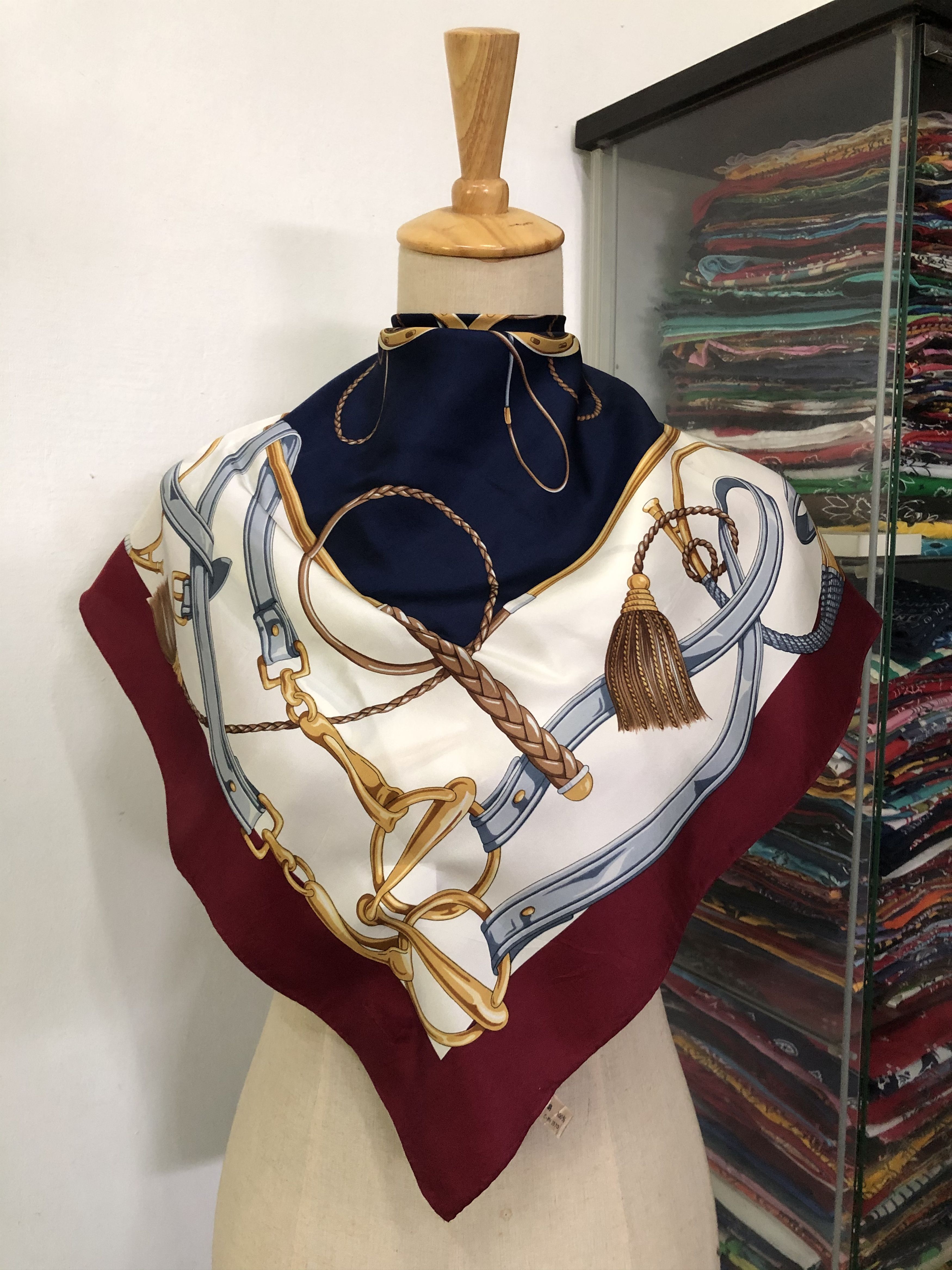 Vintage Vintage Silk Scarf Size ONE SIZE - 1 Thumbnail