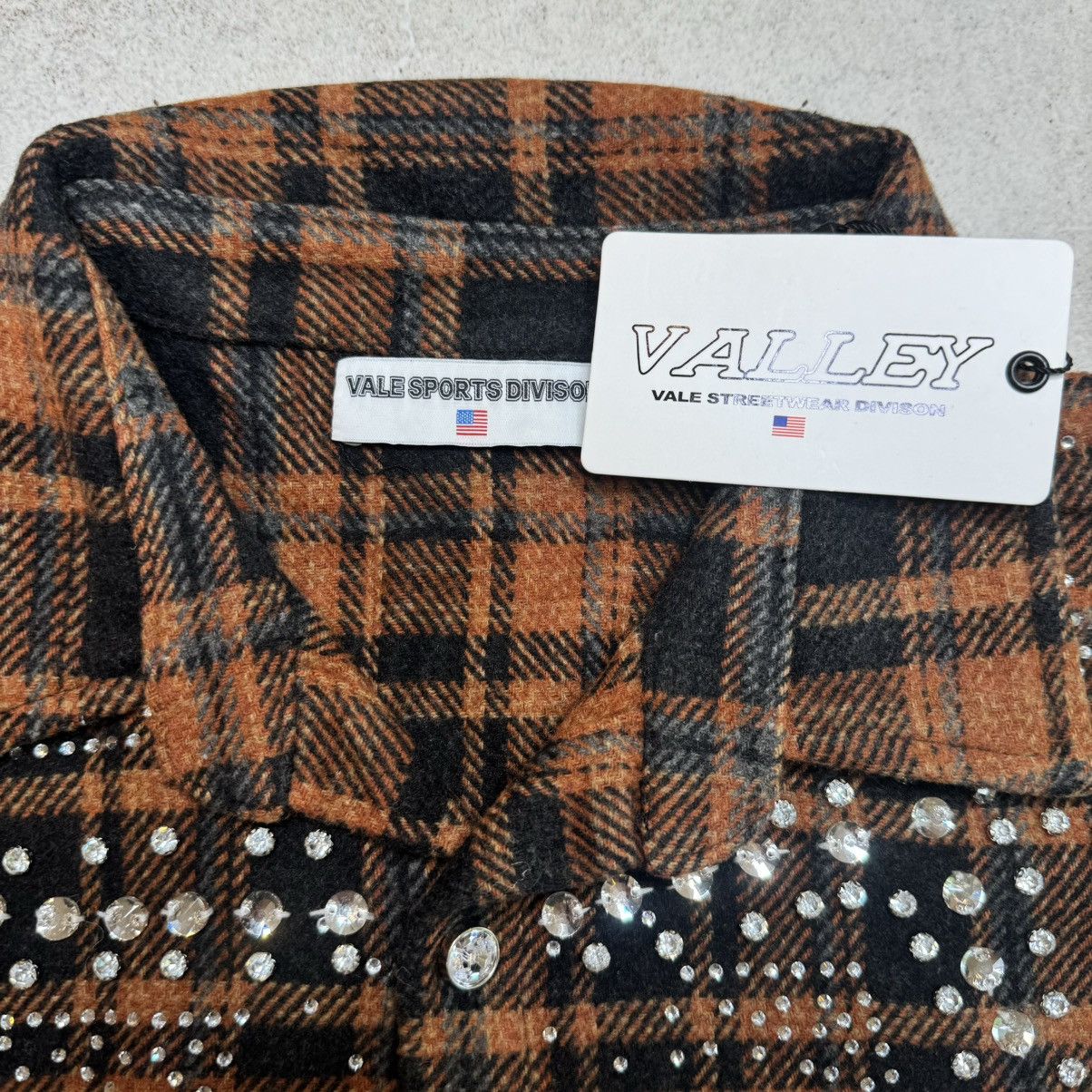 Vale Vale forever chainsaw flannel SIZE MEDIUM Size US M / EU 48-50 / 2 - 5 Thumbnail