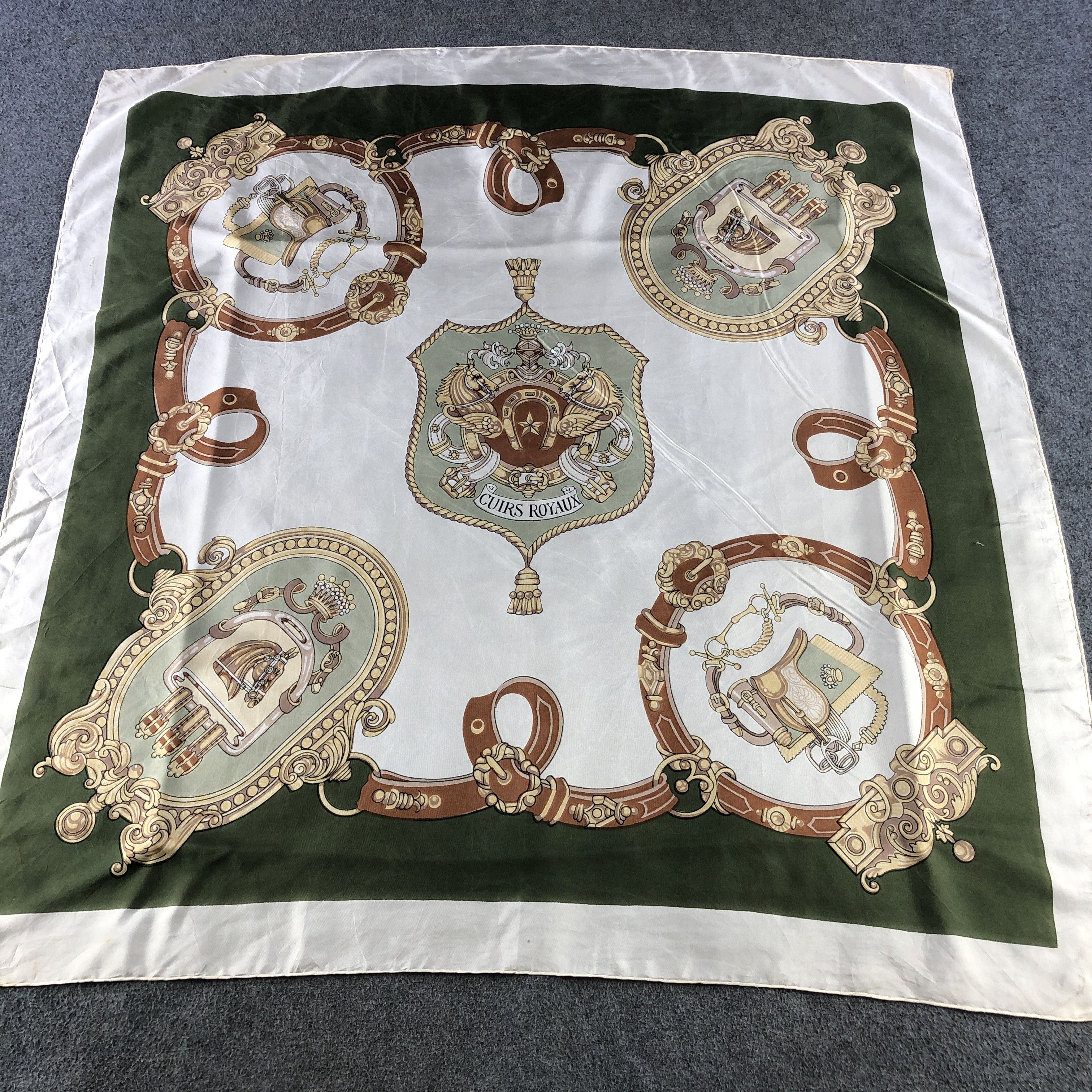 Vintage Vintage Luxury Baroque Hand Rolled Silk Scarf M1359 Size ONE SIZE - 2 Thumbnail