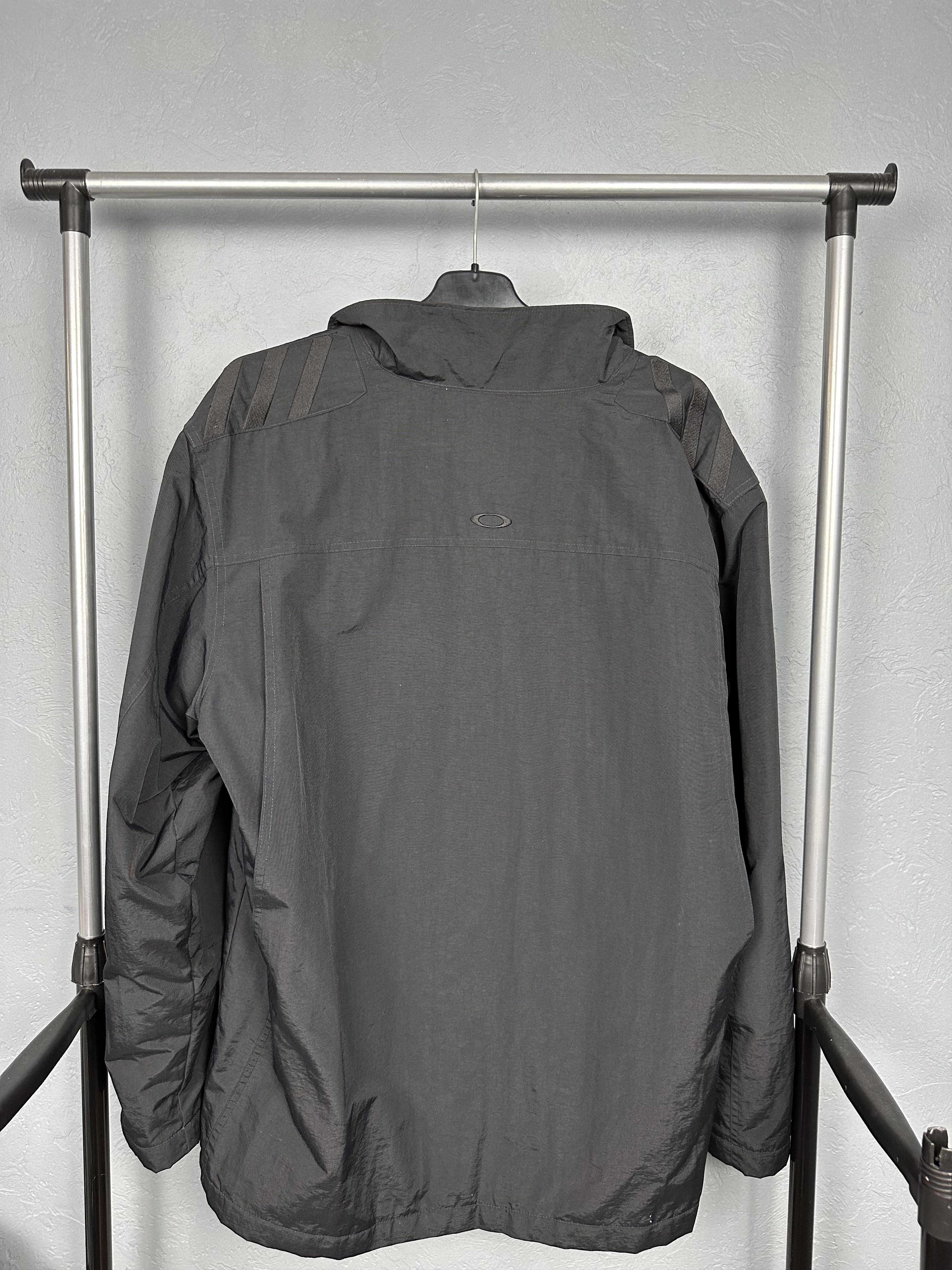 Oakley Oakley Vintage Mens Nylon Jacket Y2K Size US XL / EU 56 / 4 - 8 Thumbnail