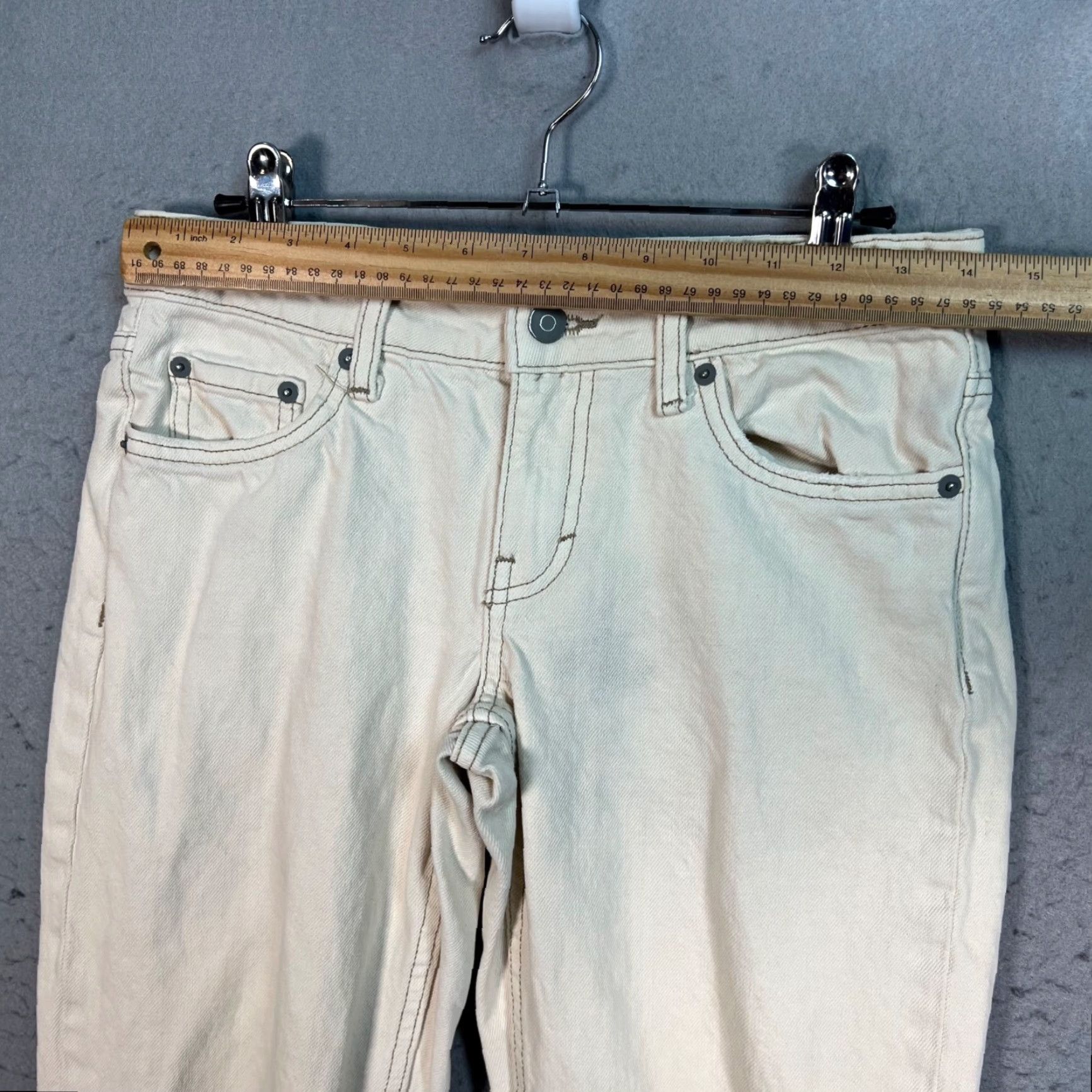 Weekday Weekday Jeans Shirt Womens 25 x 30 Beige Cotton Denim 5-Pocket Design Adult Womens 25 Straight Ivory Denim 90s? Size 27" / US 4 / IT 40 - 6 Thumbnail