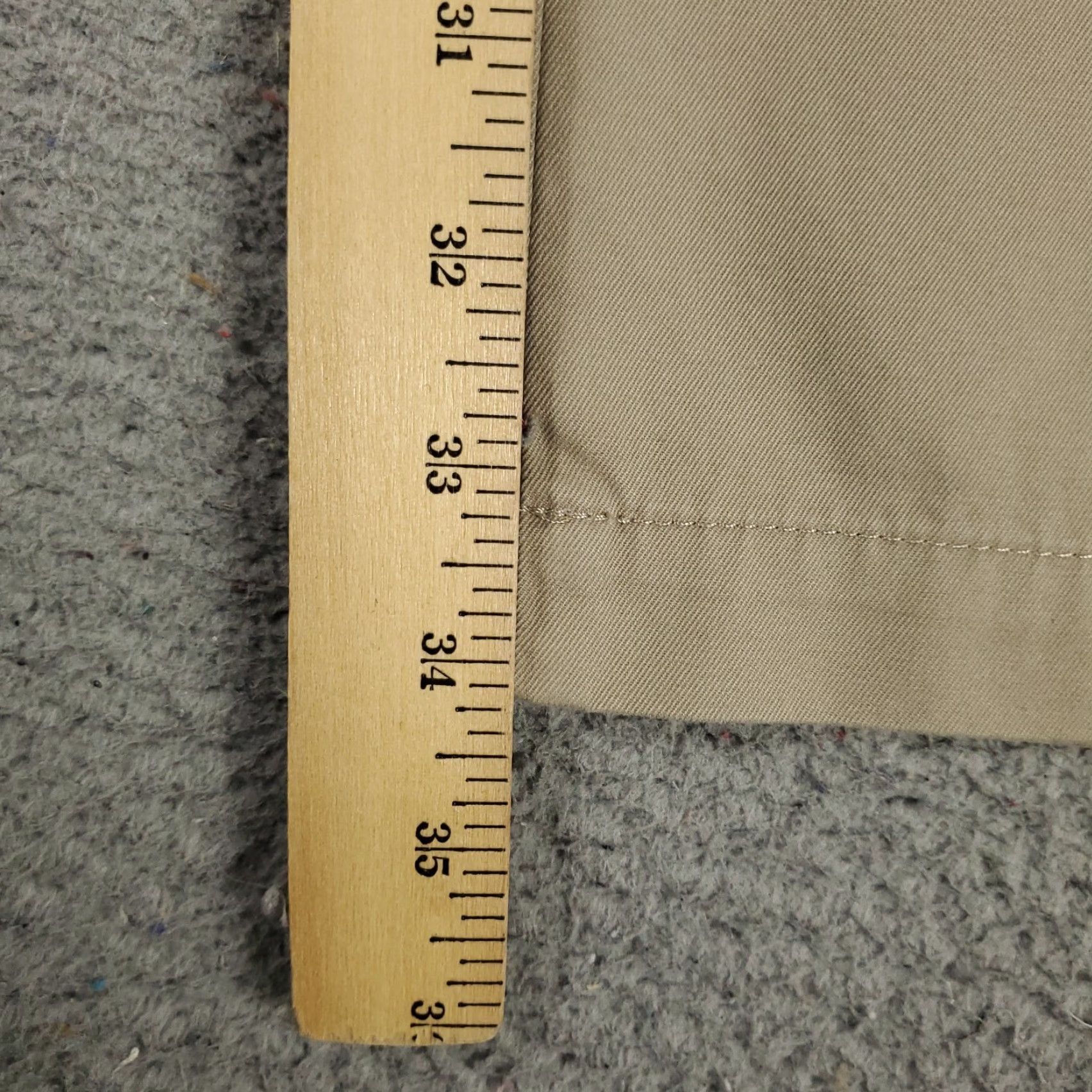 Banana Republic Banana Republic Chino Pants Mens 36x34 Beige Relaxed Flat Front Casual Size US 36 / EU 52 - 5 Thumbnail