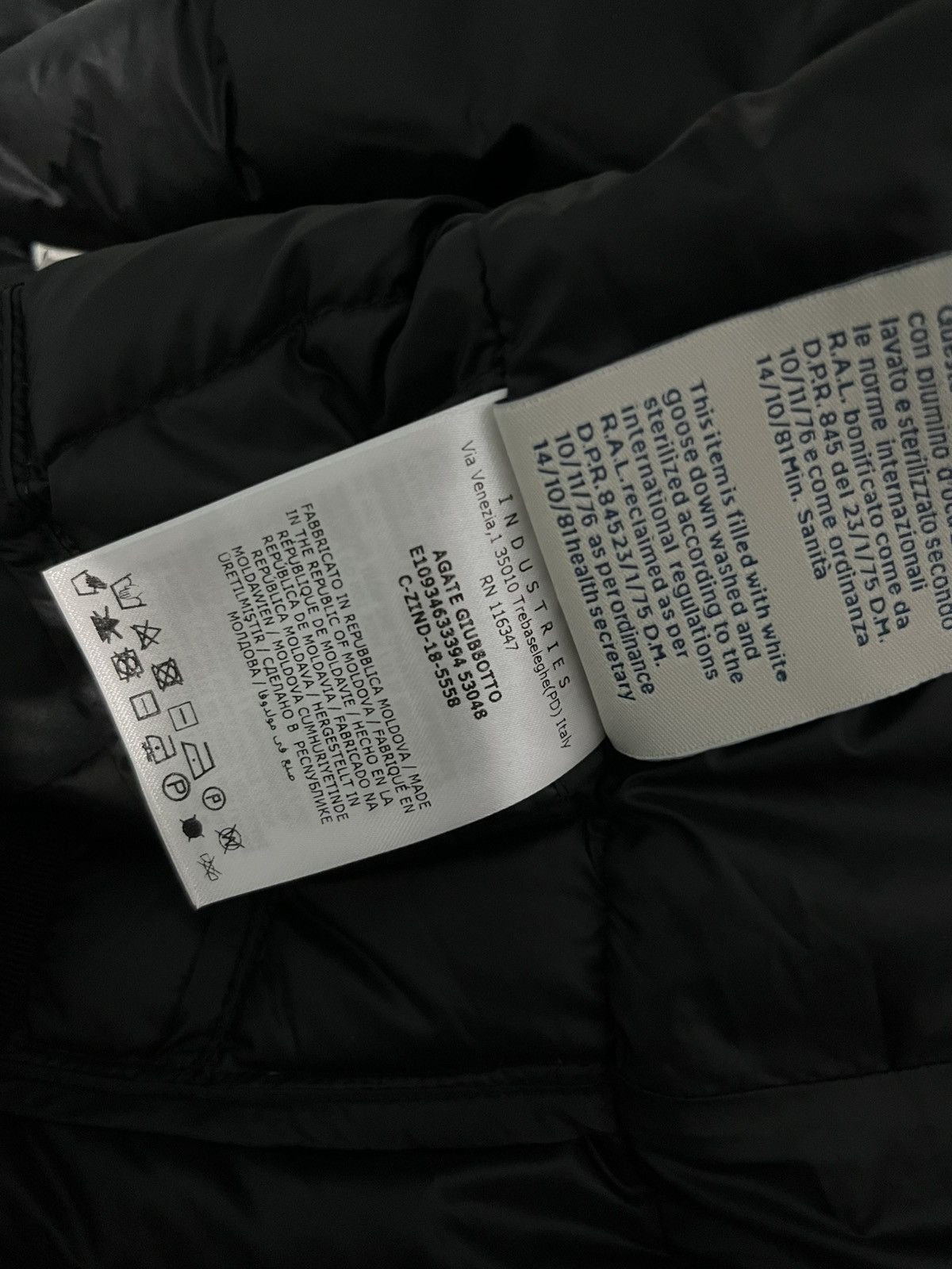 Moncler MONCLER AGATE GUIBOTTO Size S / US 4 / IT 40 - 17 Thumbnail