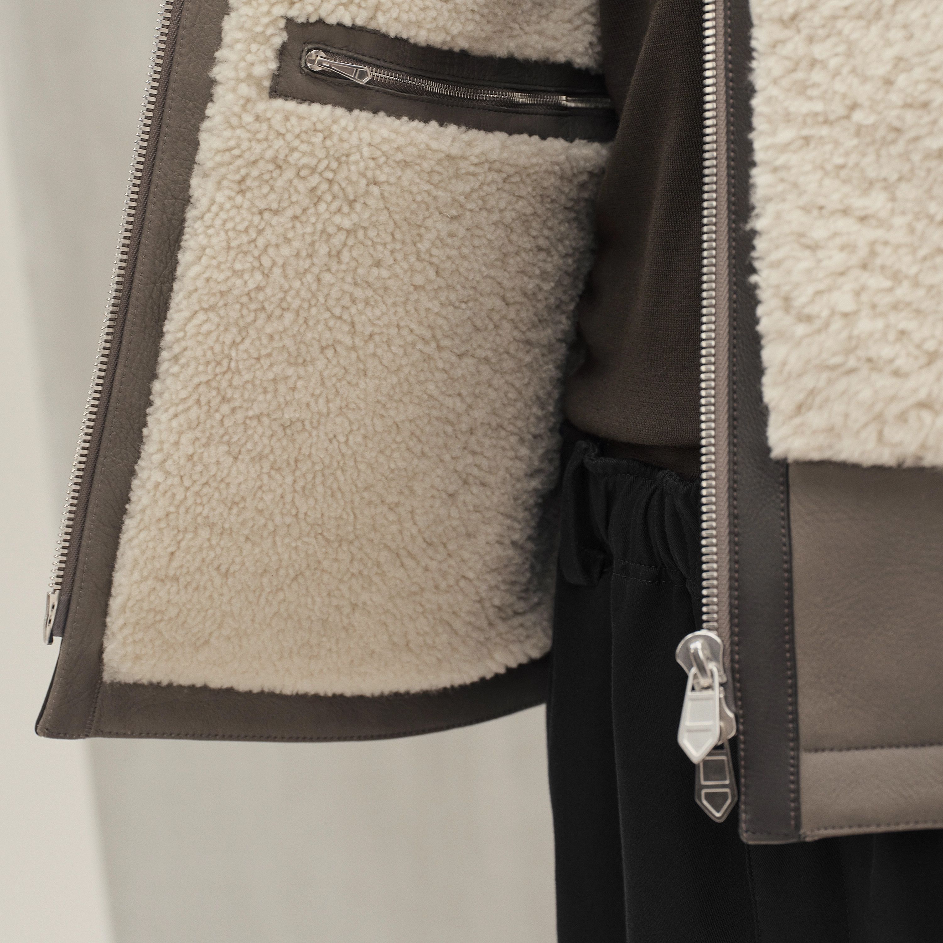 Hermes Ultimate Ultra Rare $16K w/tax Calf Shearling Leather Vest Size US M / EU 48-50 / 2 - 7 Thumbnail