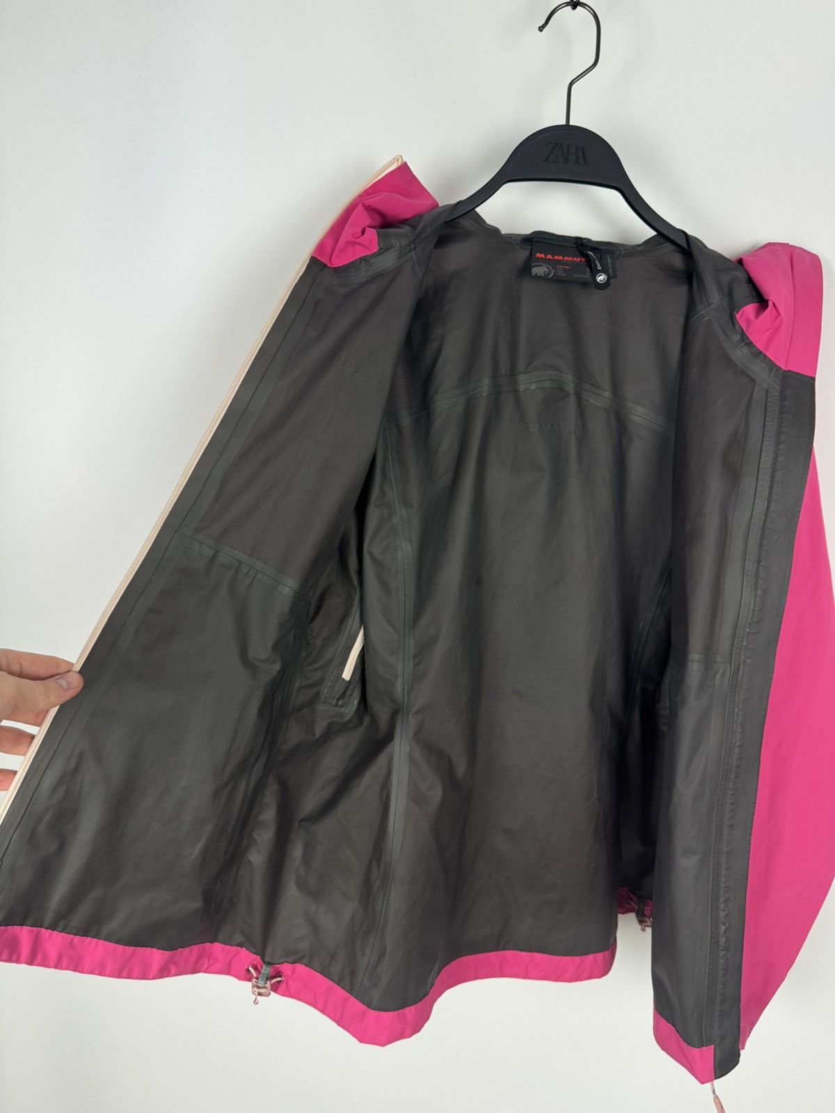 Mammut Distressed Mammut Gore-Tex Pink Women’s Outdoor Jacket Size S / US 4 / IT 40 - 21 Thumbnail