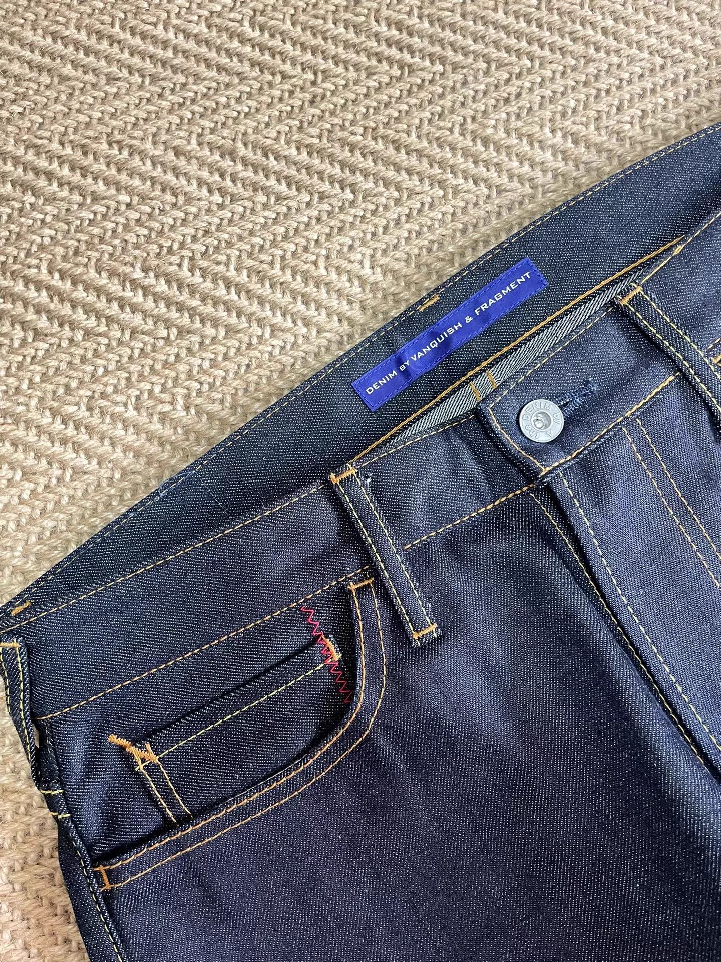 Vanquish VANQUISH x FRAGMENT Red Flash Raw Jeans W34 New Size US 34 / EU 50 - 6 Thumbnail