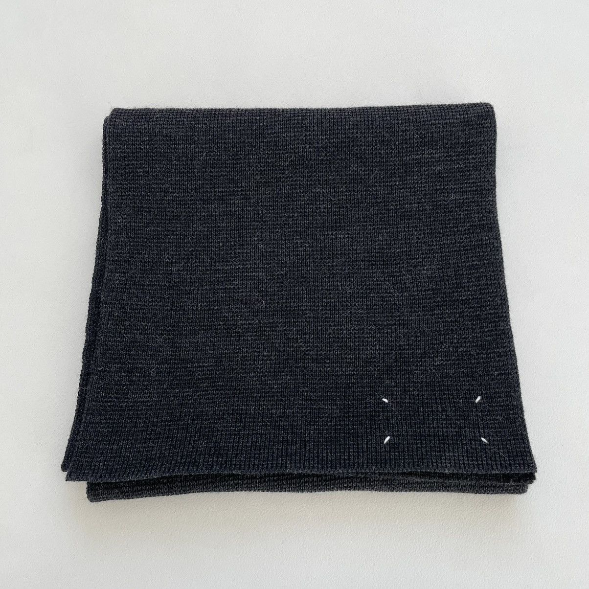 Maison Margiela A/W 2000 Waffle Weave Gray Wool Scarf Size ONE SIZE - 14 Thumbnail