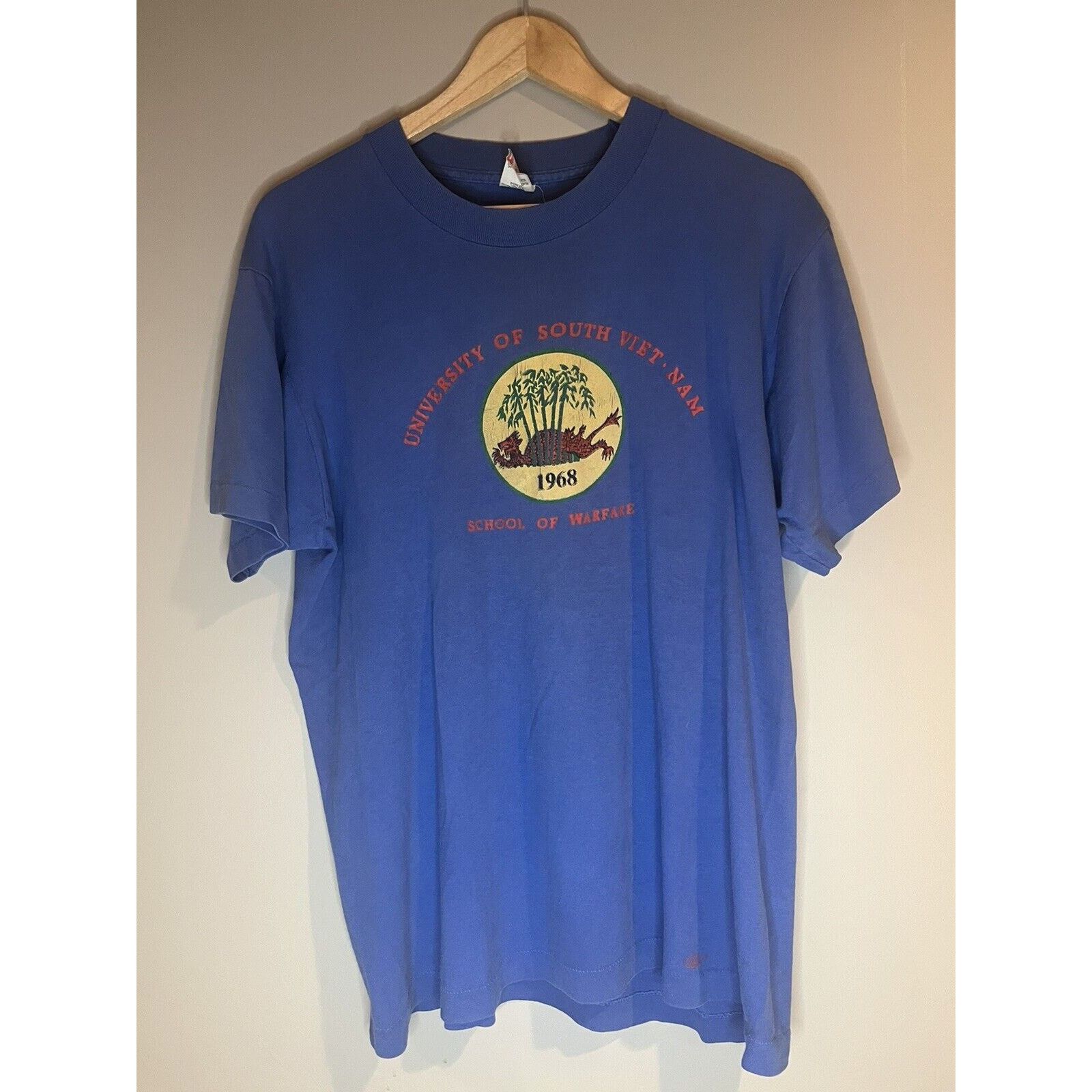 Vintage Vintage Vietnam War Shirt School Of Warfare Size Large Size US L / EU 52-54 / 3 - 2 Thumbnail