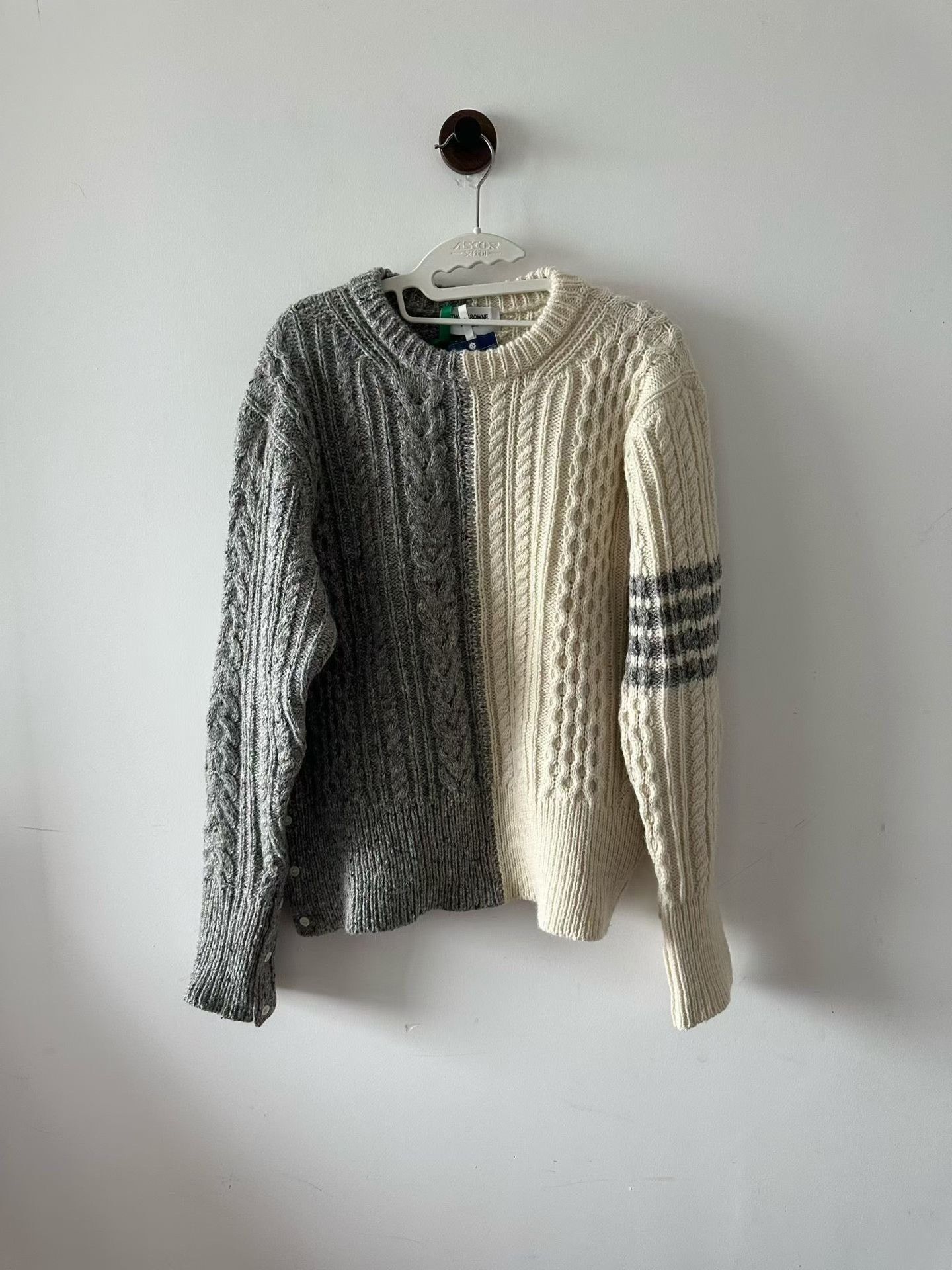 Thom Browne Thom Browne Gray White Wool Sweater Size US XXL / EU 58 / 5 - 1 Thumbnail