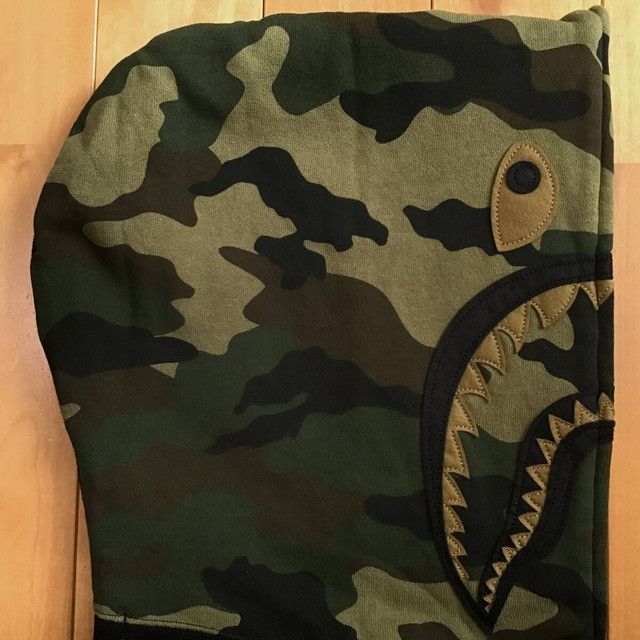 Bape × Undefeated BAPE × Undefeated shark full zip hoodie a bathing ape Size US M / EU 48-50 / 2 - 4 Thumbnail