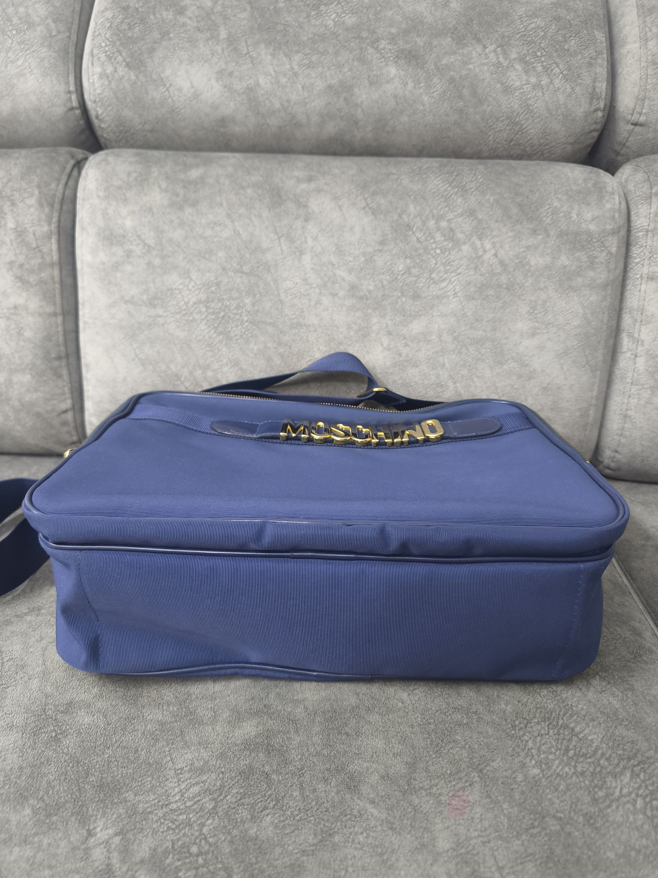 Moschino Vintage Moschino Shoulder Bag – Navy with Gold Hardware Size ONE SIZE - 6 Thumbnail