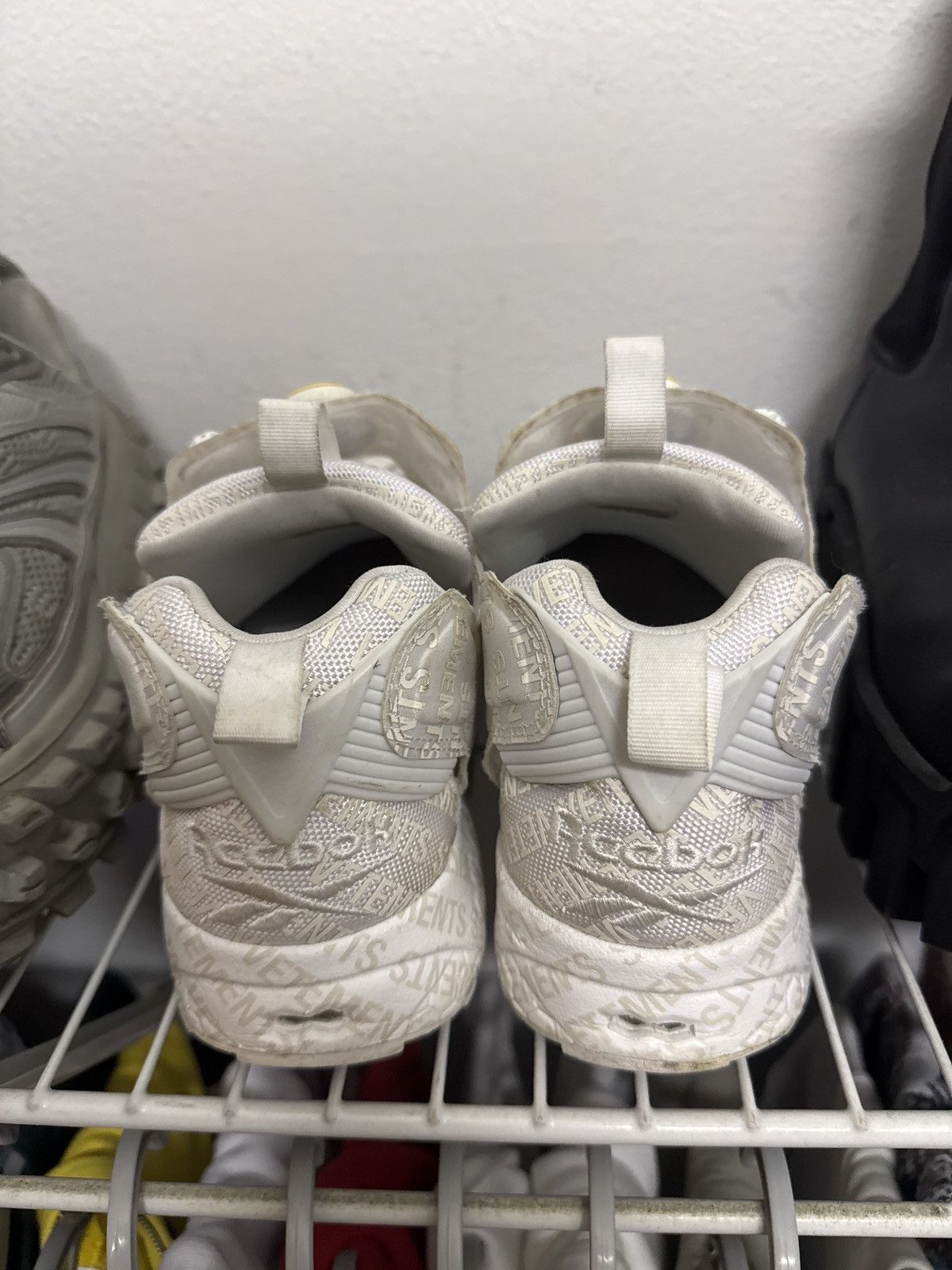 Vetements Vetements x Reebok Emoji Pump sneaker Size US 10 / EU 43 - 2 Thumbnail
