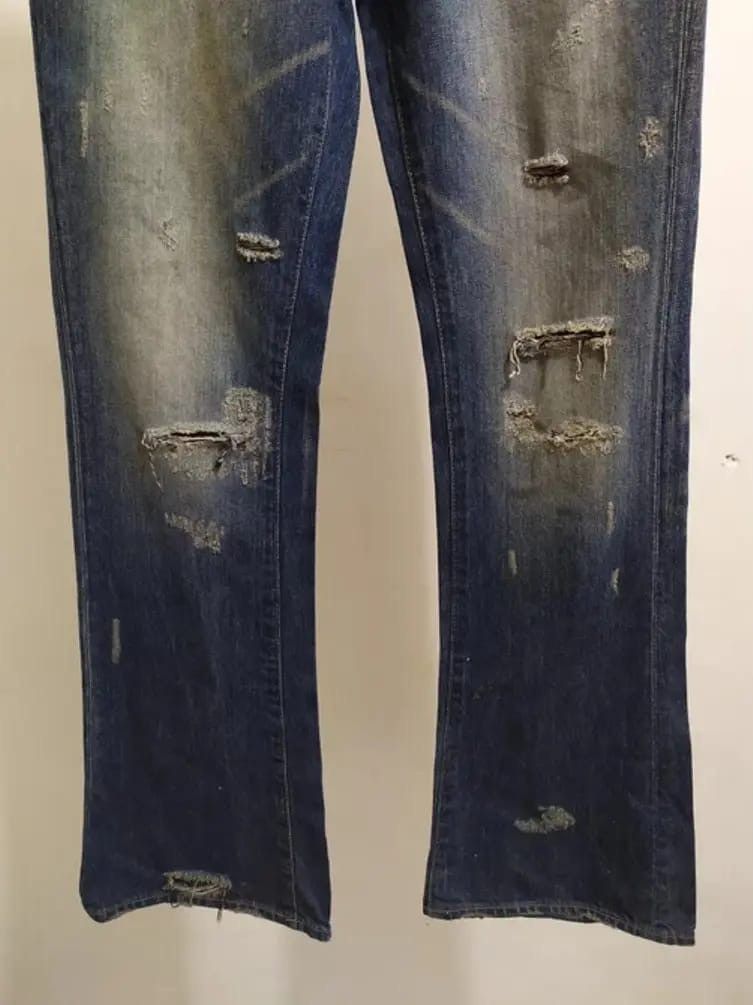 Vanquish VANQUISH Distressed Denim Flare Jeans Made In Japan Size US 28 / EU 44 - 3 Thumbnail