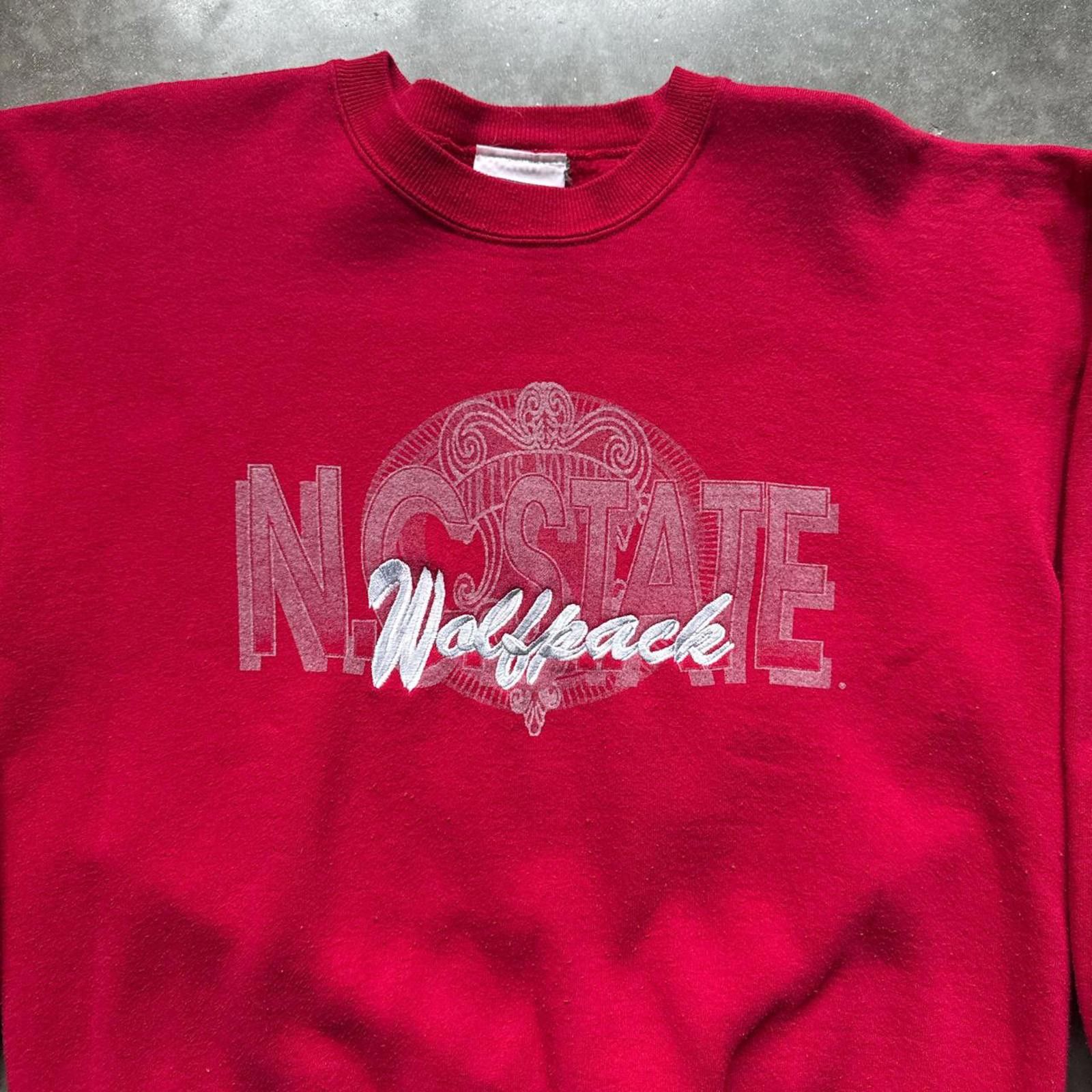 Other North Carolina State University 90s Sports Wolfpack Crewneck Size US L / EU 52-54 / 3 - 3 Thumbnail