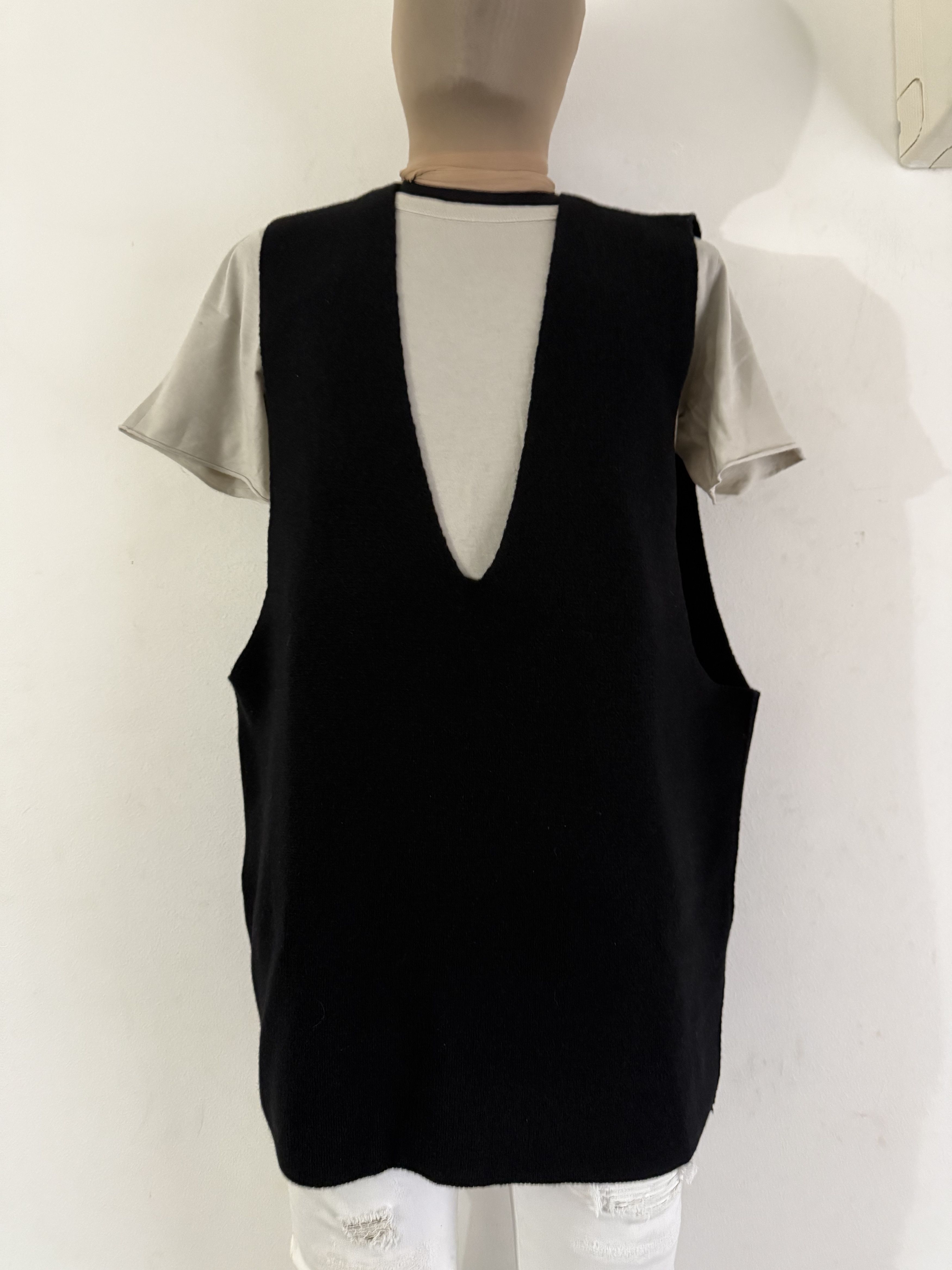 Rick Owens Cashmere V-Tank in Black Size US L / EU 52-54 / 3 - 13 Thumbnail