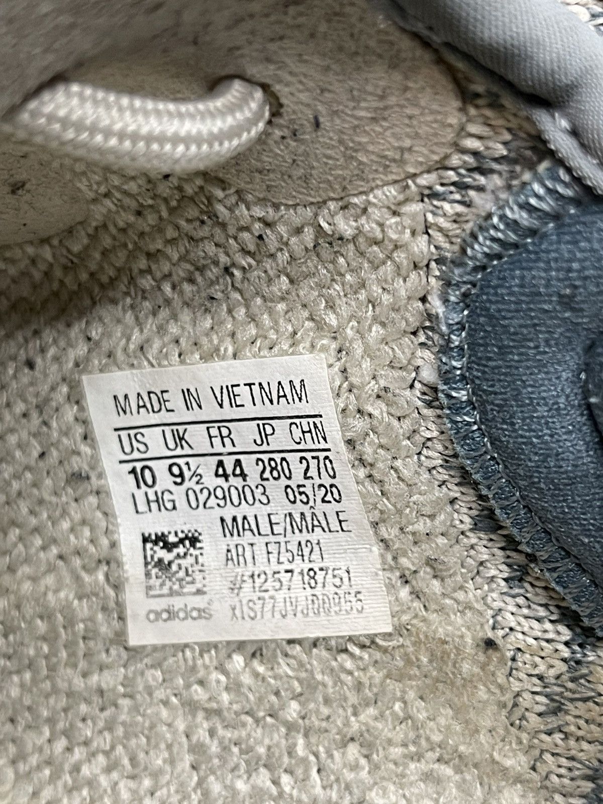 Adidas Yeezy Boost 350 V2 Low Israfil -10M Size US 10 / EU 43 - 6 Thumbnail