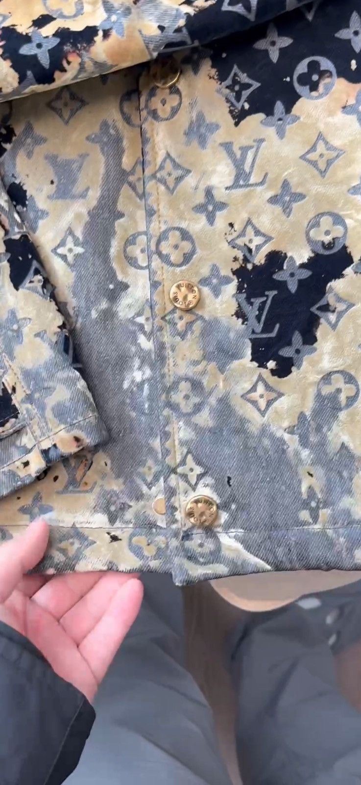 Louis Vuitton LV 24SS Flaming Cloud Colorblocked Denim Jacket 52 Size US L / EU 52-54 / 3 - 10 Thumbnail