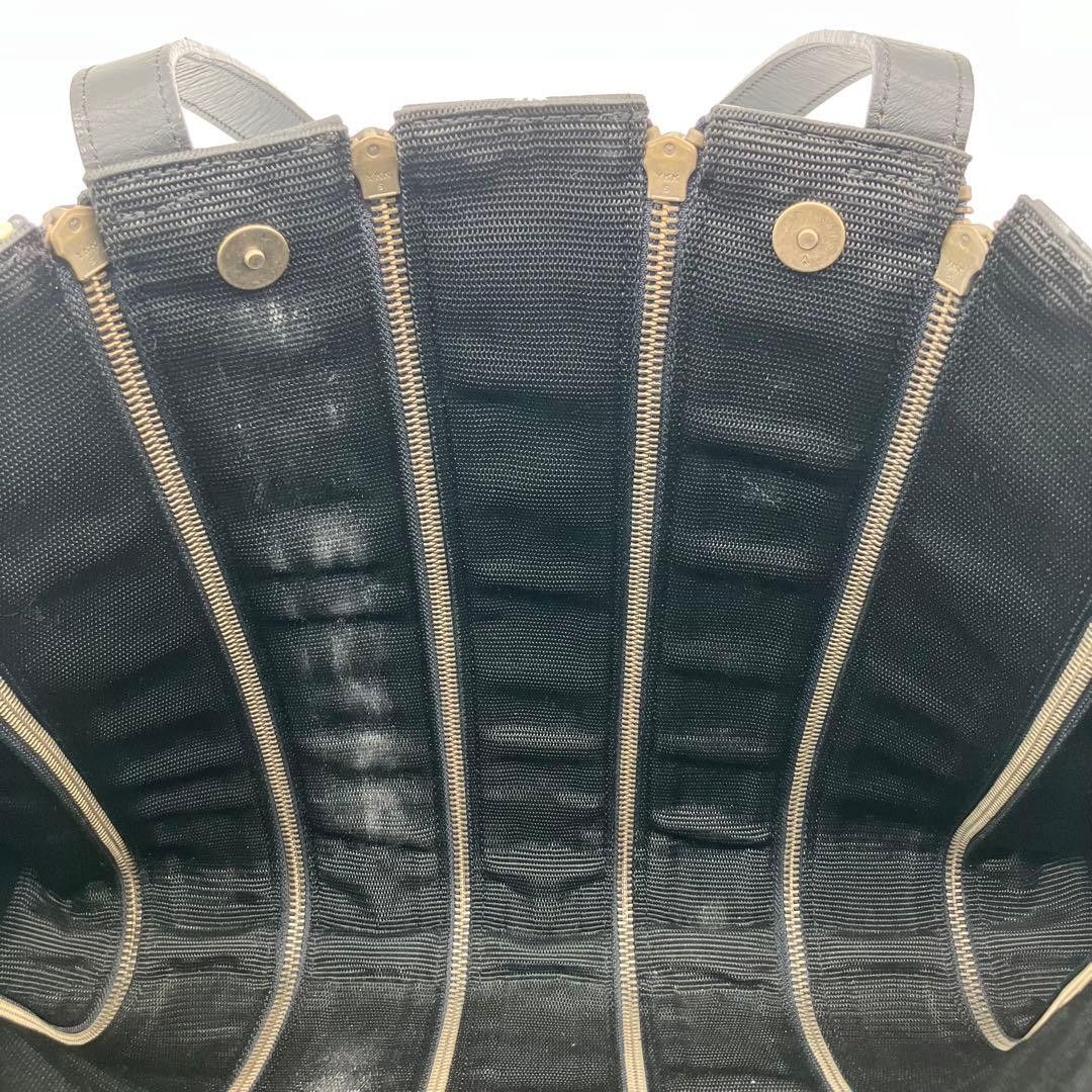 Jean Paul Gaultier JEAN PAUL GAULTIER Ruban Zip Tote Bag with Dragon Pattern Size ONE SIZE - 18 Thumbnail