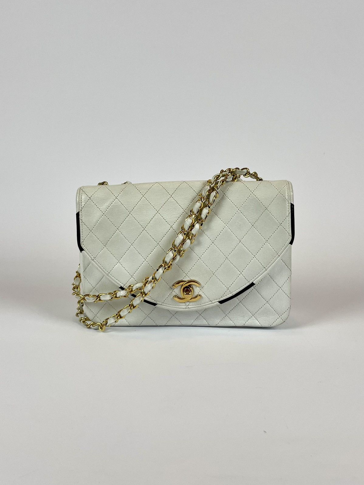 Chanel Chanel Mattelasse Size ONE SIZE - 1 Thumbnail