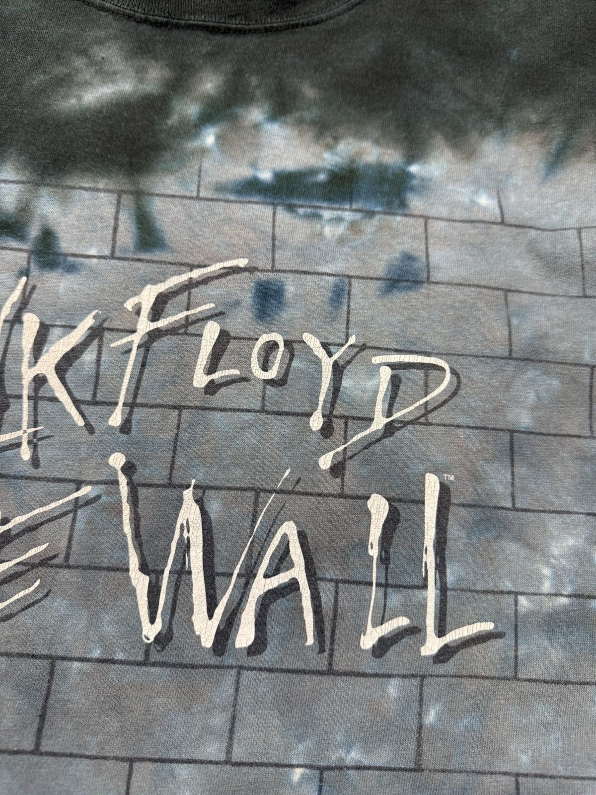 Pink Floyd Vintage 2007 Pink floyd The Wall Liquid Blue T-shirt Size US M / EU 48-50 / 2 - 5 Thumbnail