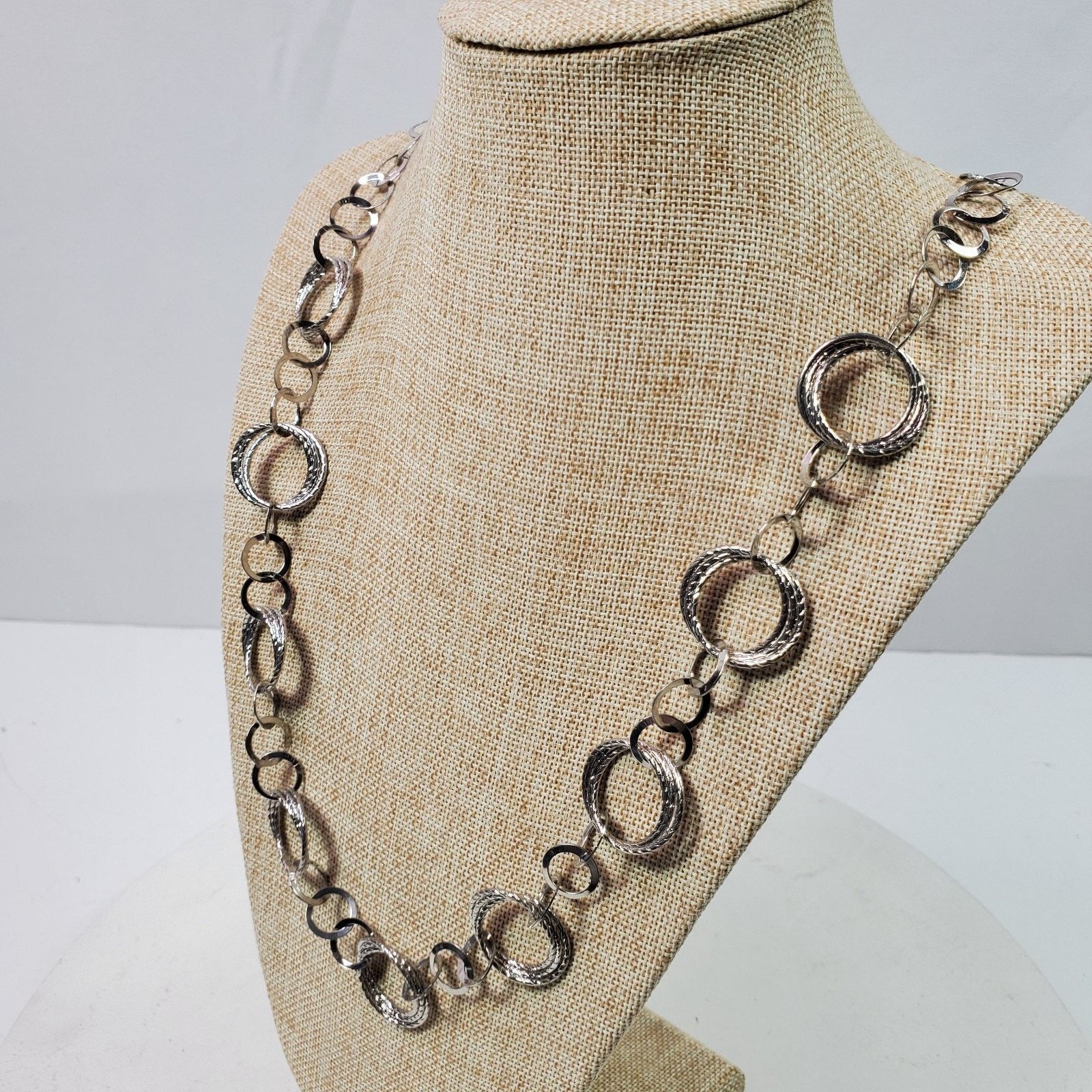 The Unbranded Brand Casual Career Silver Tone Circles Necklace 24 Inch Size ONE SIZE - 3 Thumbnail