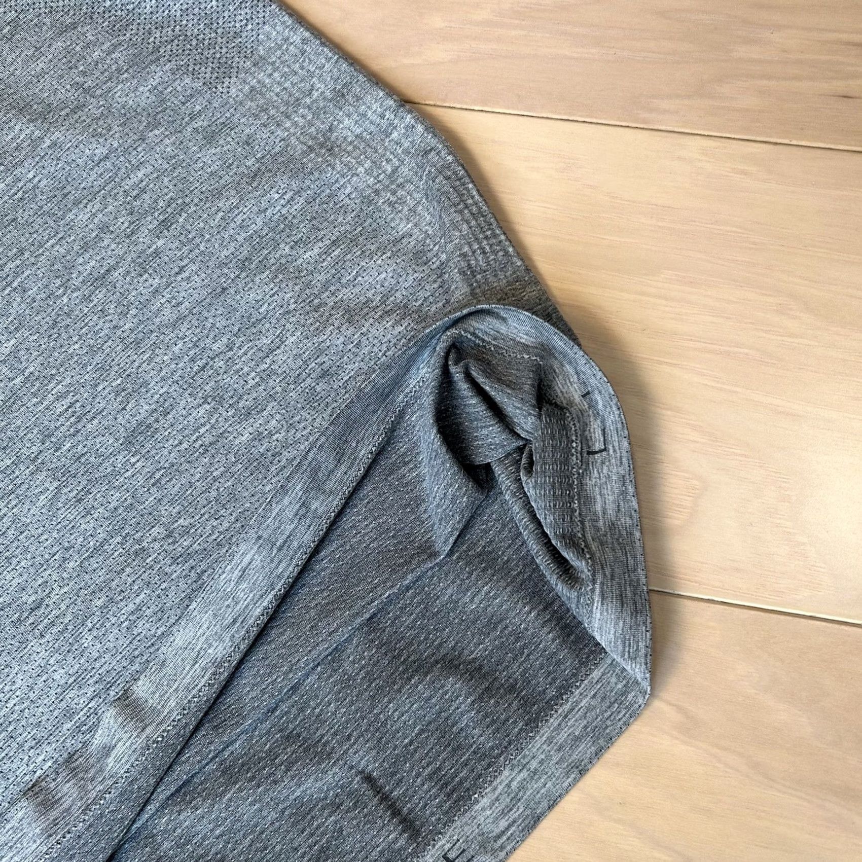Lululemon Lululemon Metal Vent Polo Gray Shirt Short Sleeve Men Large Athletic Shirt Size US L / EU 52-54 / 3 - 4 Thumbnail