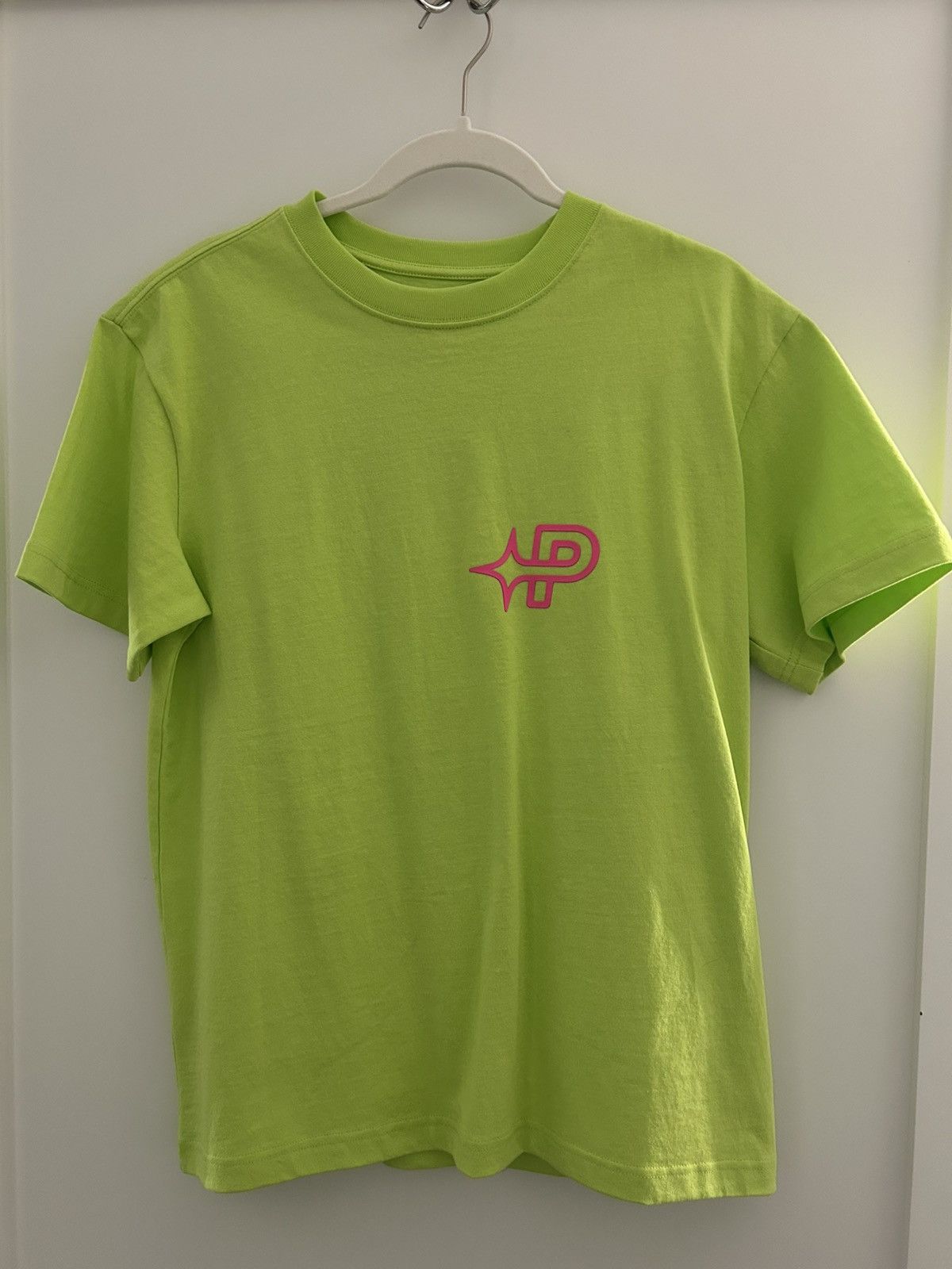 Purple Brand Purple Brand Neon Green Logo T-Shirt Size XS Size US XS / EU 42 / 0 - 1 Thumbnail