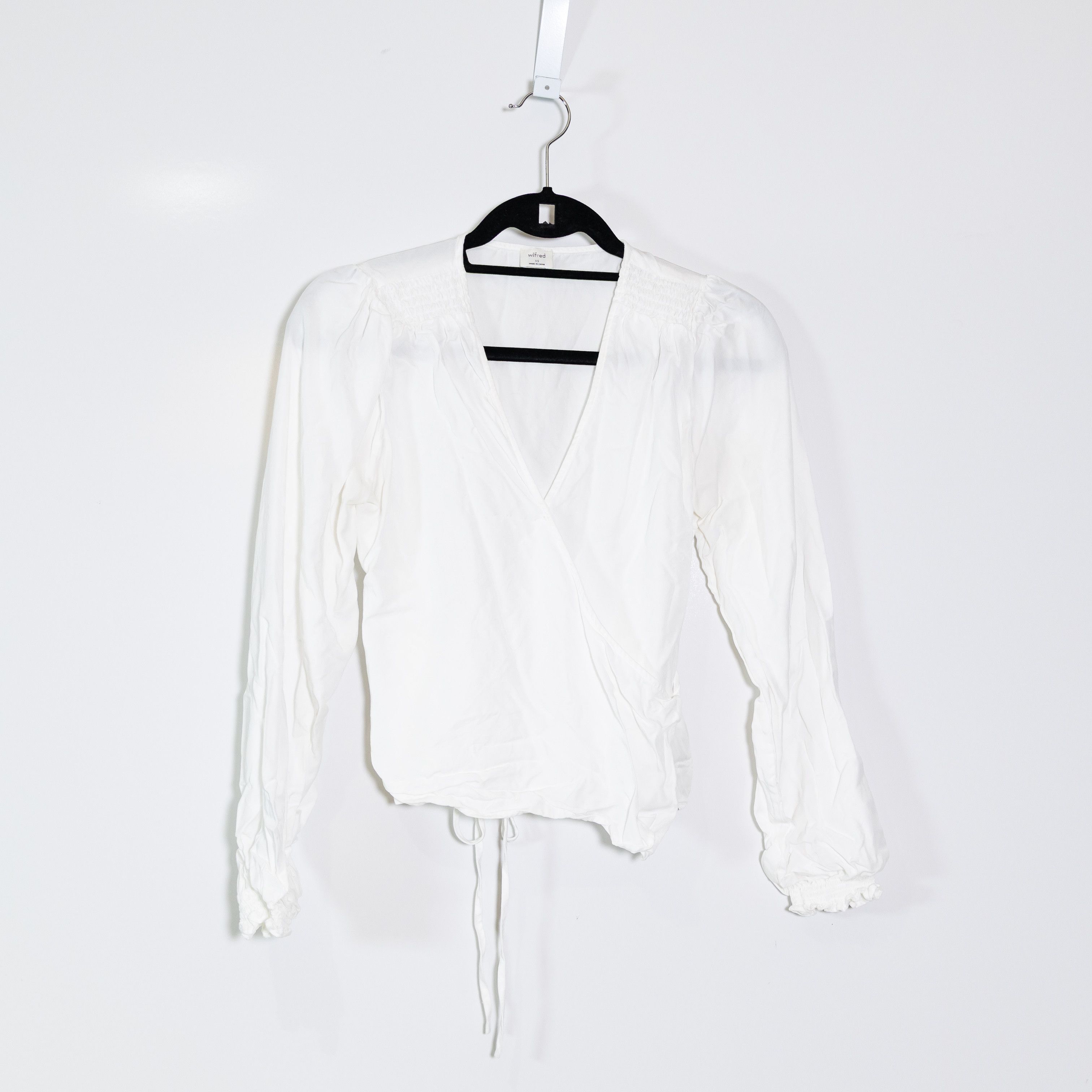 Aritzia Wilfred Aritzia Gracious V Neck Long Sleeve Size XS / US 0-2 / IT 36-38 - 1 Thumbnail