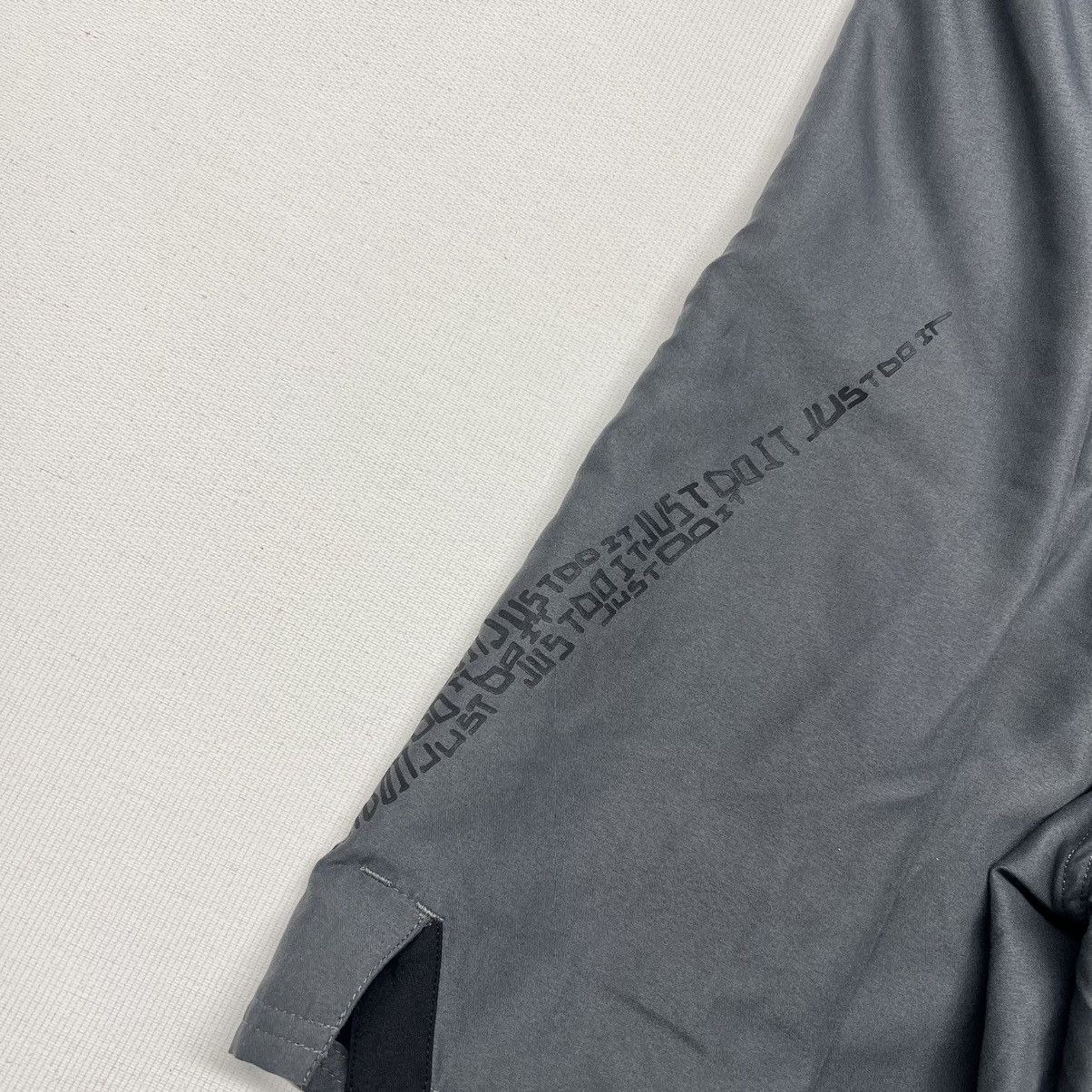 Nike Nike Shorts Gray Athletic Running Active Swoosh Logo Size US 34 / EU 50 - 12 Thumbnail