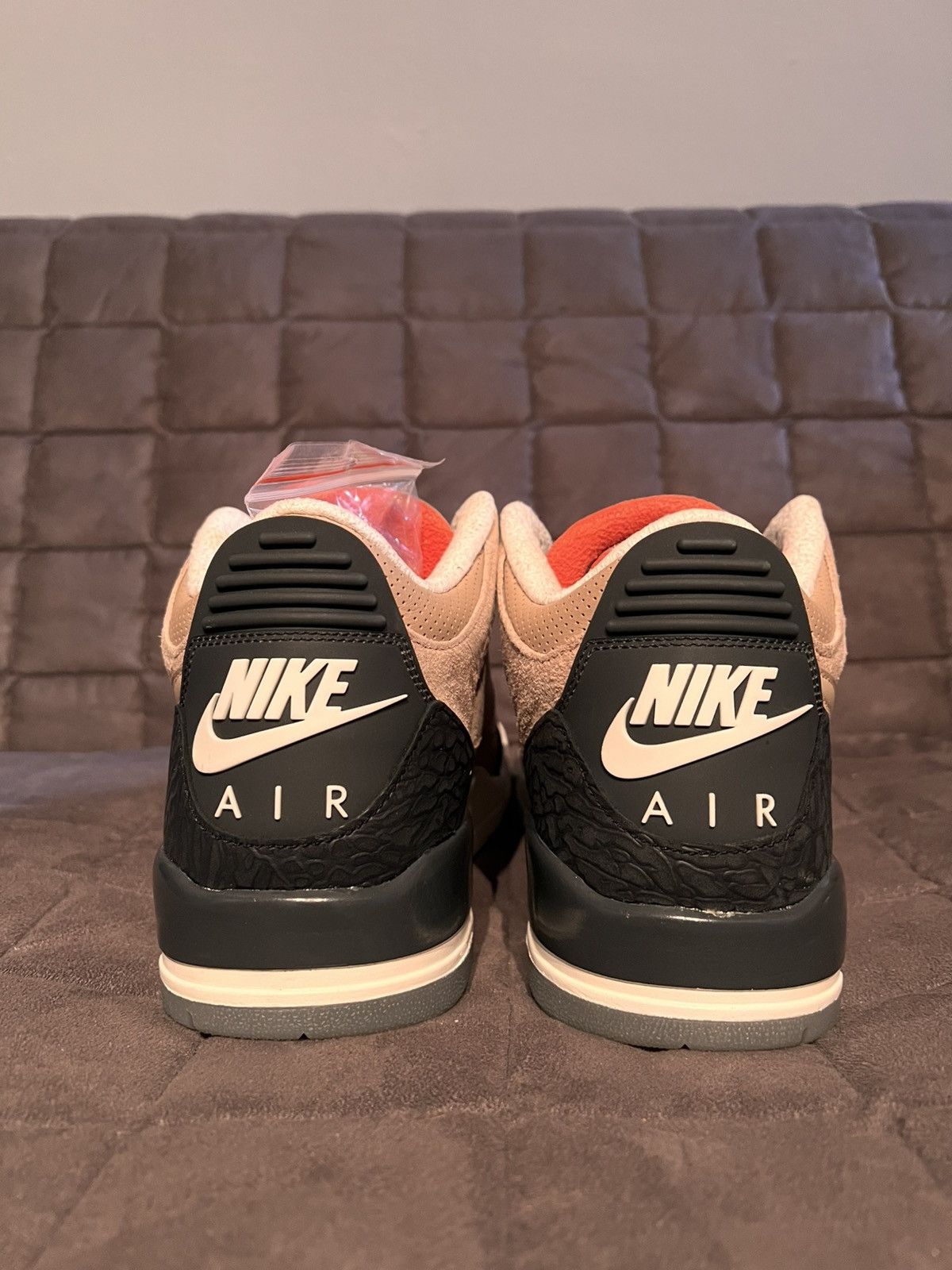 Nike JORDAN 3 RETRO JTH NRG 'BIO BEIGE' Size US 9 / EU 42 - 4 Thumbnail