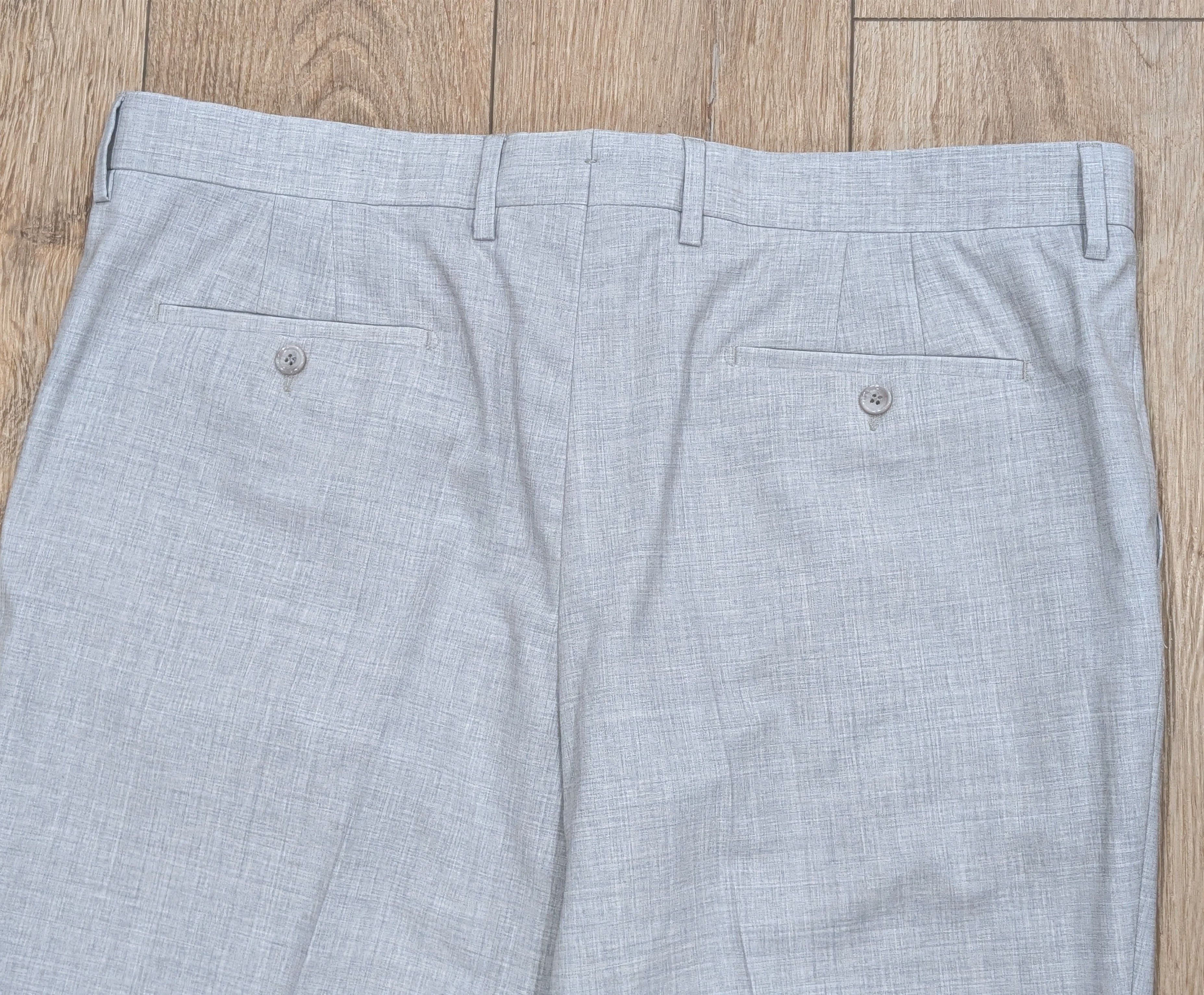 Burberry Burberry Straight Leg Wool Trousers Grey Taupe 52 US 36 Size US 36 / EU 52 - 4 Thumbnail