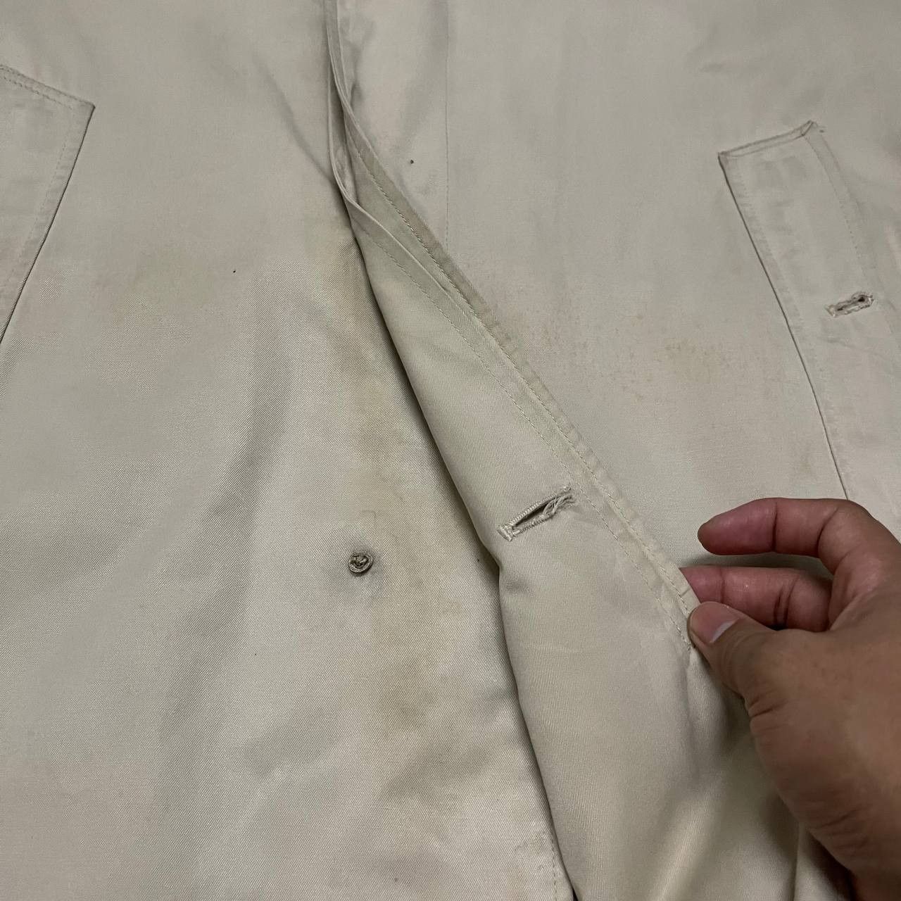 Burberry Vintage Burberry Made in England Trench Coat Size US M / EU 48-50 / 2 - 10 Thumbnail