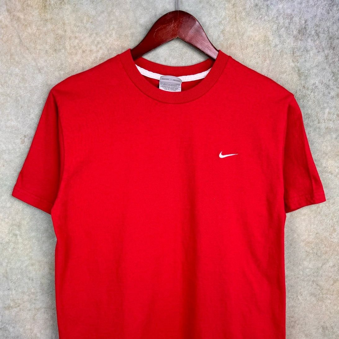 Nike × Vintage VTG Y2K Nike Swoosh Logo T Shirt Sz M Red White Mini Logo Size US M / EU 48-50 / 2 - 2 Thumbnail