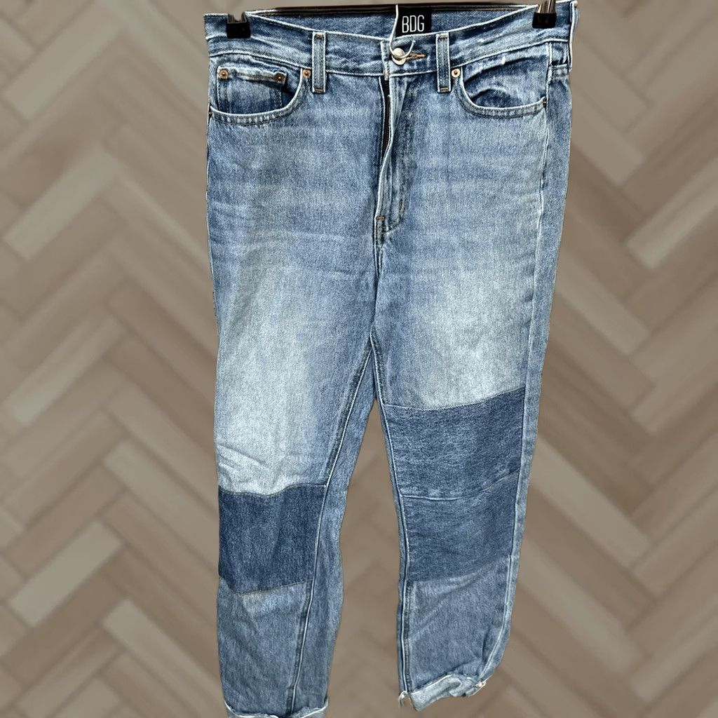 Bdg BDG Blue Jeans Straight Leg Slim 26 Women Regular Belt Loops Zipper Button Denim Blue Light Size 26" / US 2 / IT 38 - 1 Thumbnail