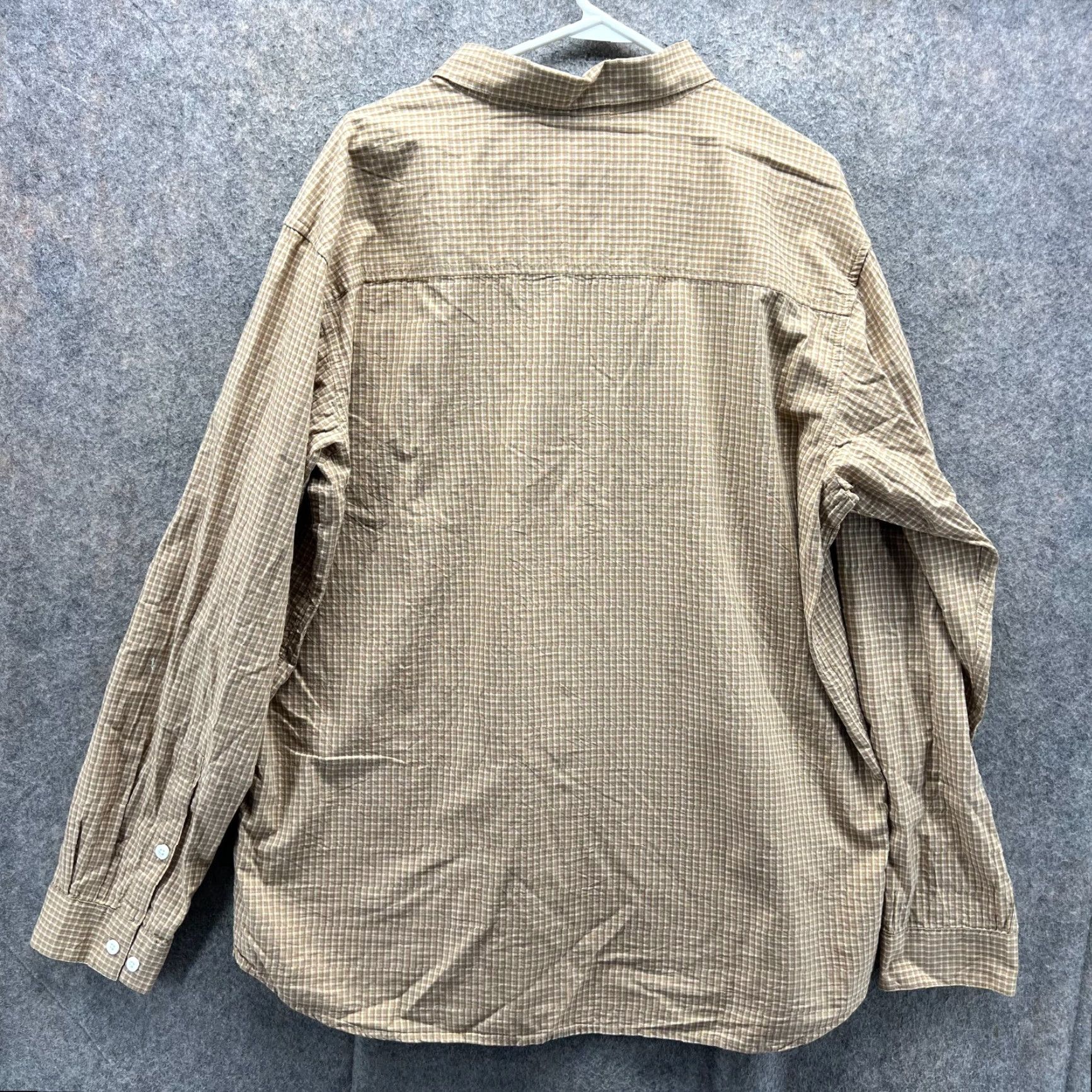 Vintage Columbia Shirt Men XL Khaki Button Down Tan Beige Rapid River II Outdoors Pockets Size US XL / EU 56 / 4 - 2 Thumbnail