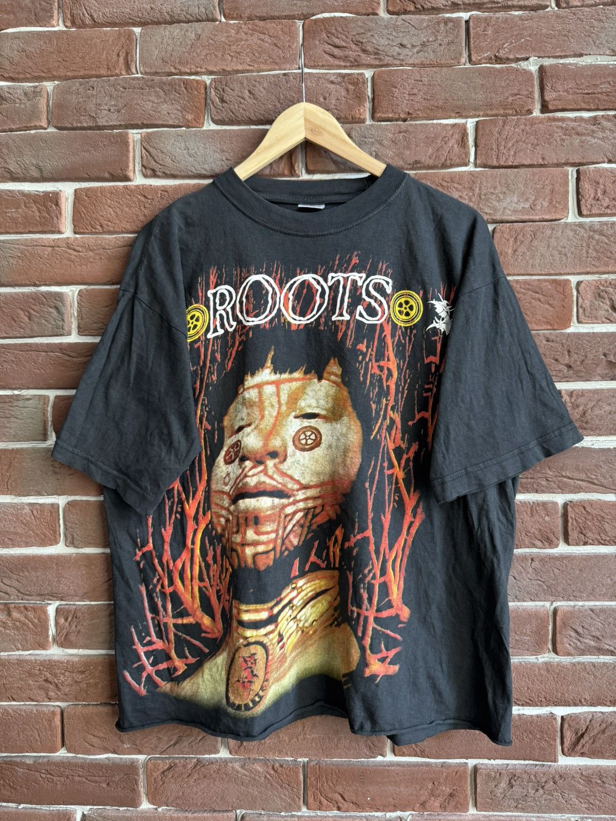 Band Tees Rare 1996 Sepultura Roots Metal Band Tee 90s Grail XL Size US L / EU 52-54 / 3 - 1 Thumbnail