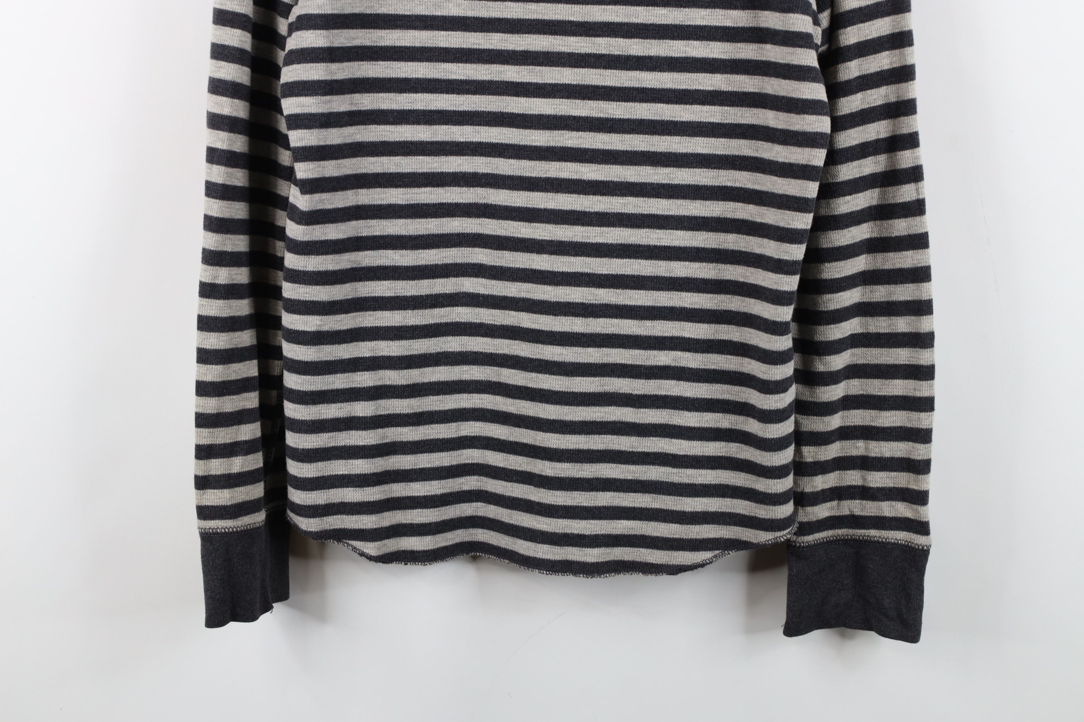 Gap Vintage Gap Striped Thermal Waffle Knit Long Sleeve T-Shirt Size US M / EU 48-50 / 2 - 3 Thumbnail