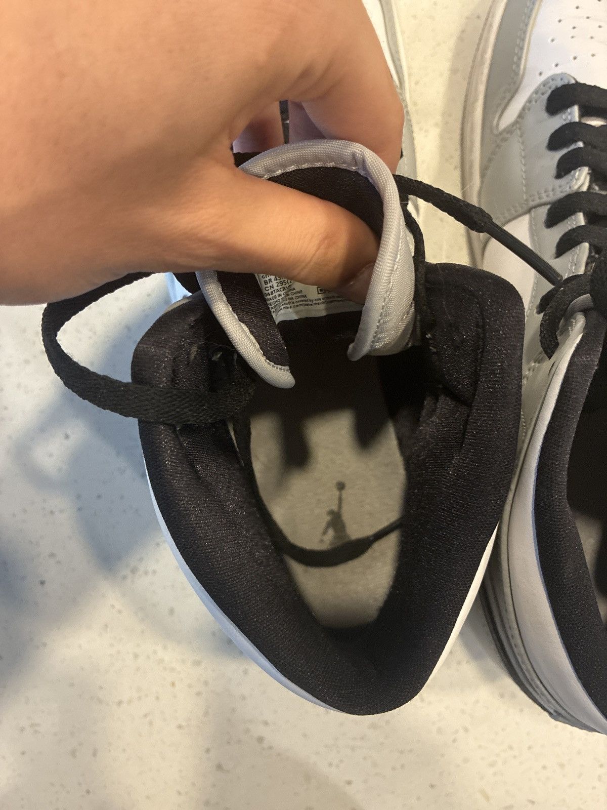 Jordan Brand Jordan 1 Mid Light Smoke Grey SIZE 11.5 Size US 11.5 / EU 44-45 - 4 Thumbnail