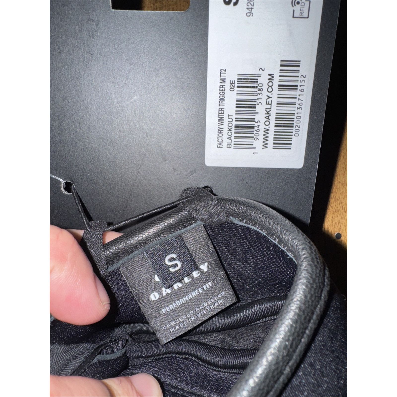 Oakley Oakley 3M Thinsulate Mitten Gloves Black Small Heat Touch Size ONE SIZE - 5 Thumbnail
