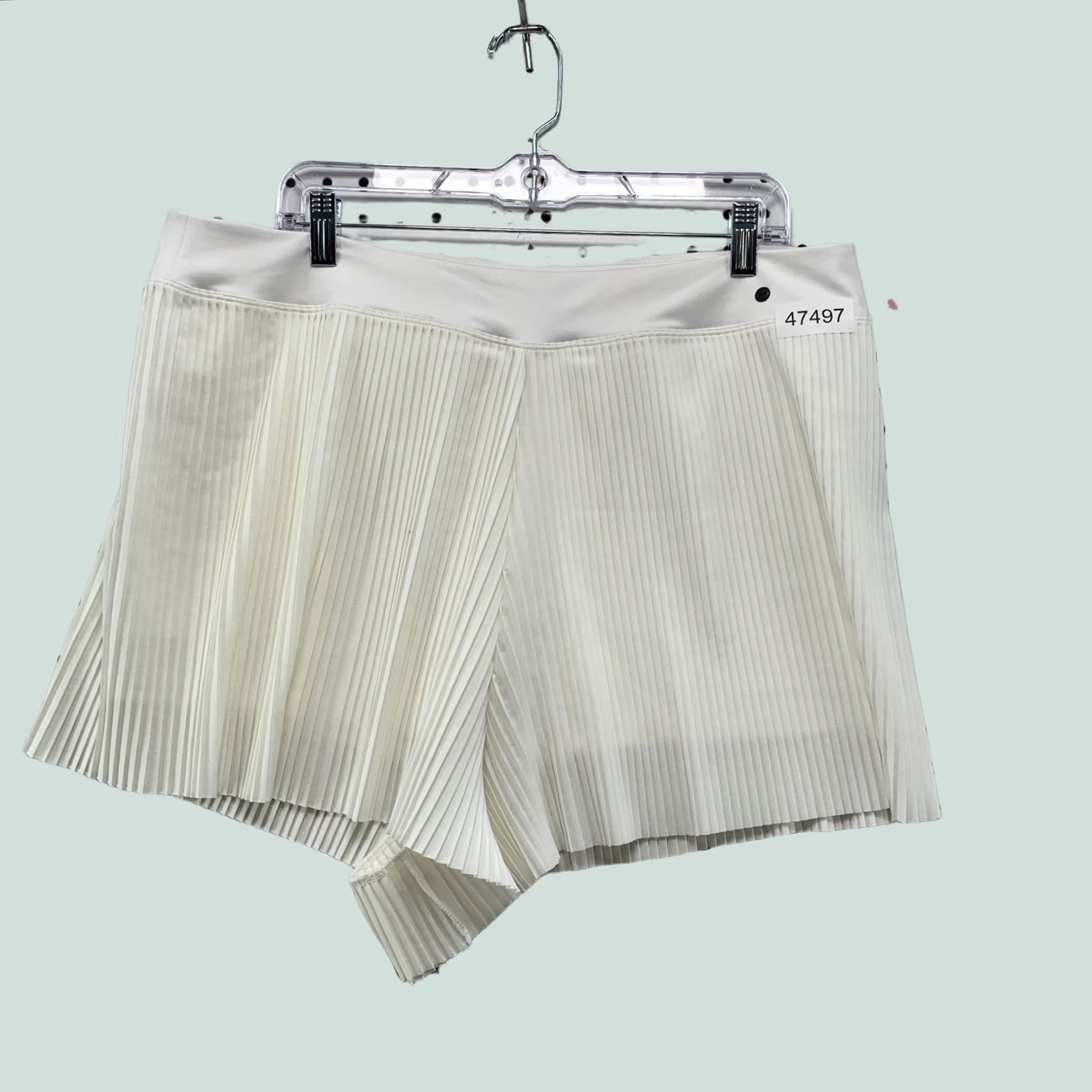 Nike Nike Golf Tennis Short Womens XL White Pleated Dri-FIT NWT Size 40" / US 18 - 1 Thumbnail