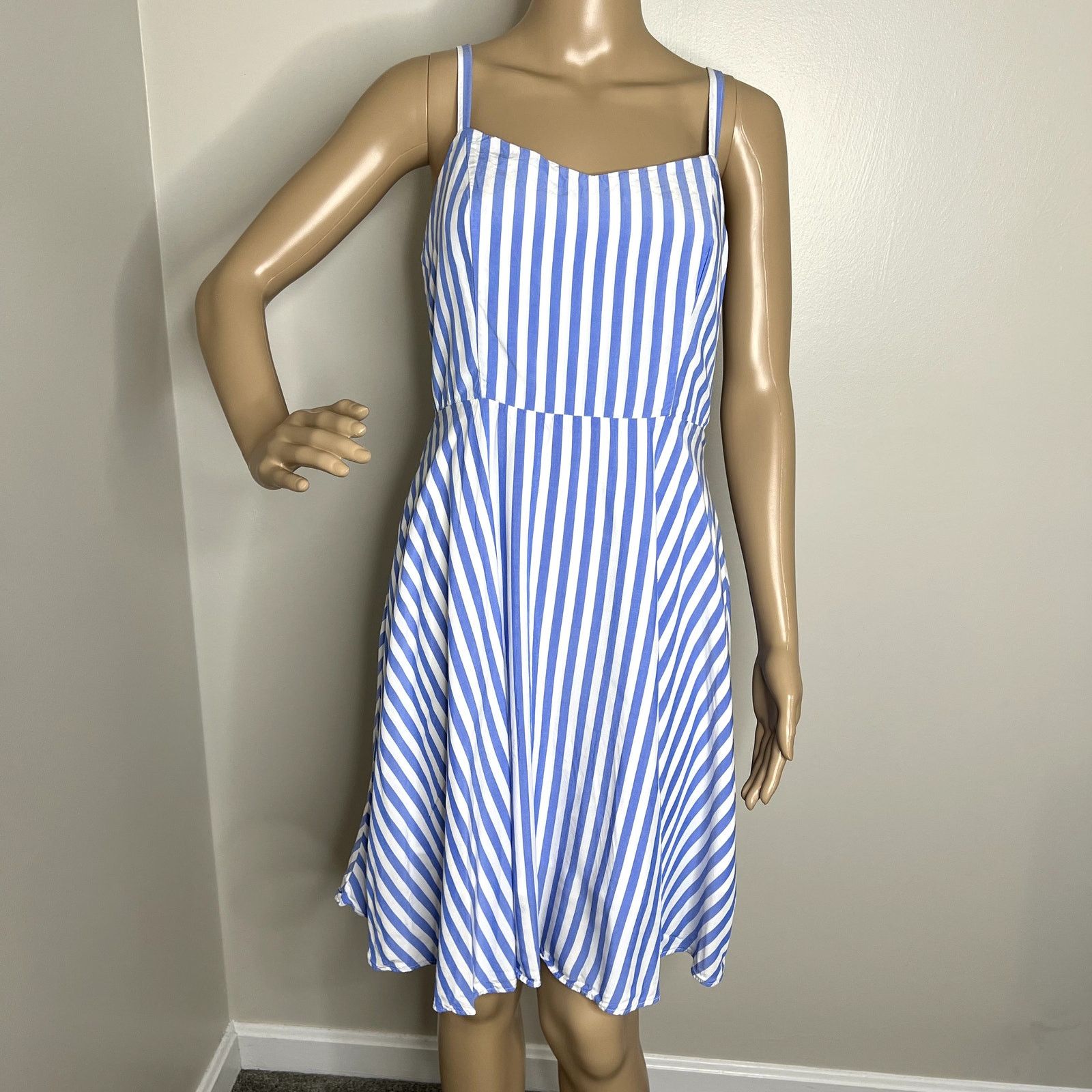 Old Navy Old Navy Blue Striped Cami Dress Size M / US 6-8 / IT 42-44 - 8 Thumbnail
